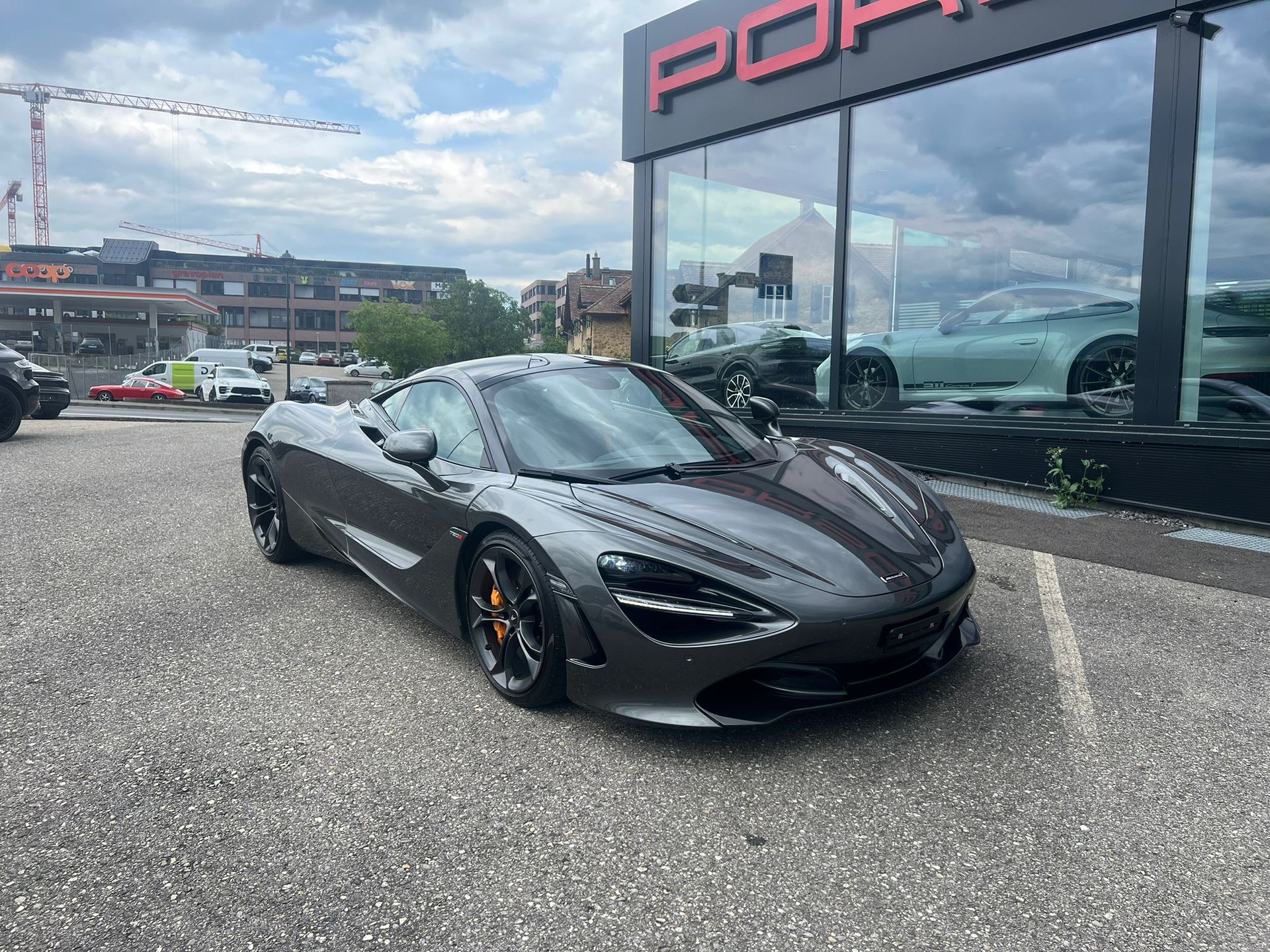 McLAREN 720S Coupé Luxury 4.0 V8 SSG-showroom-element-1