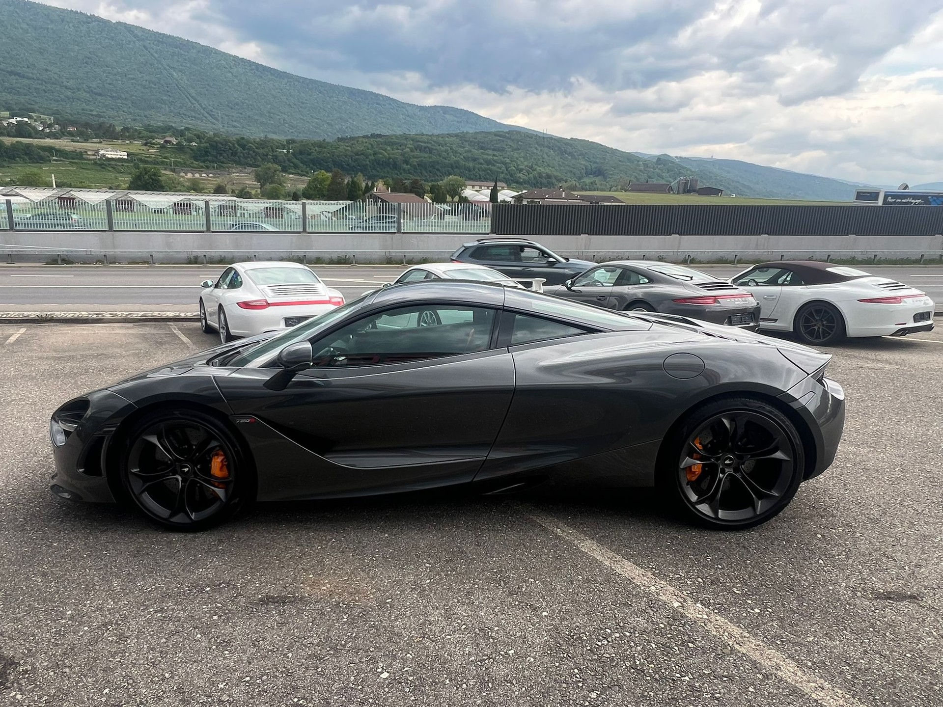 McLAREN 720S Coupé Luxury 4.0 V8 SSG-image-4
