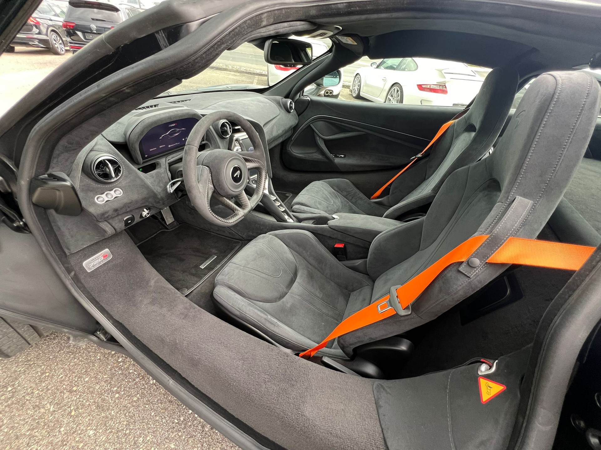 McLAREN 720S Coupé Luxury 4.0 V8 SSG-image-6