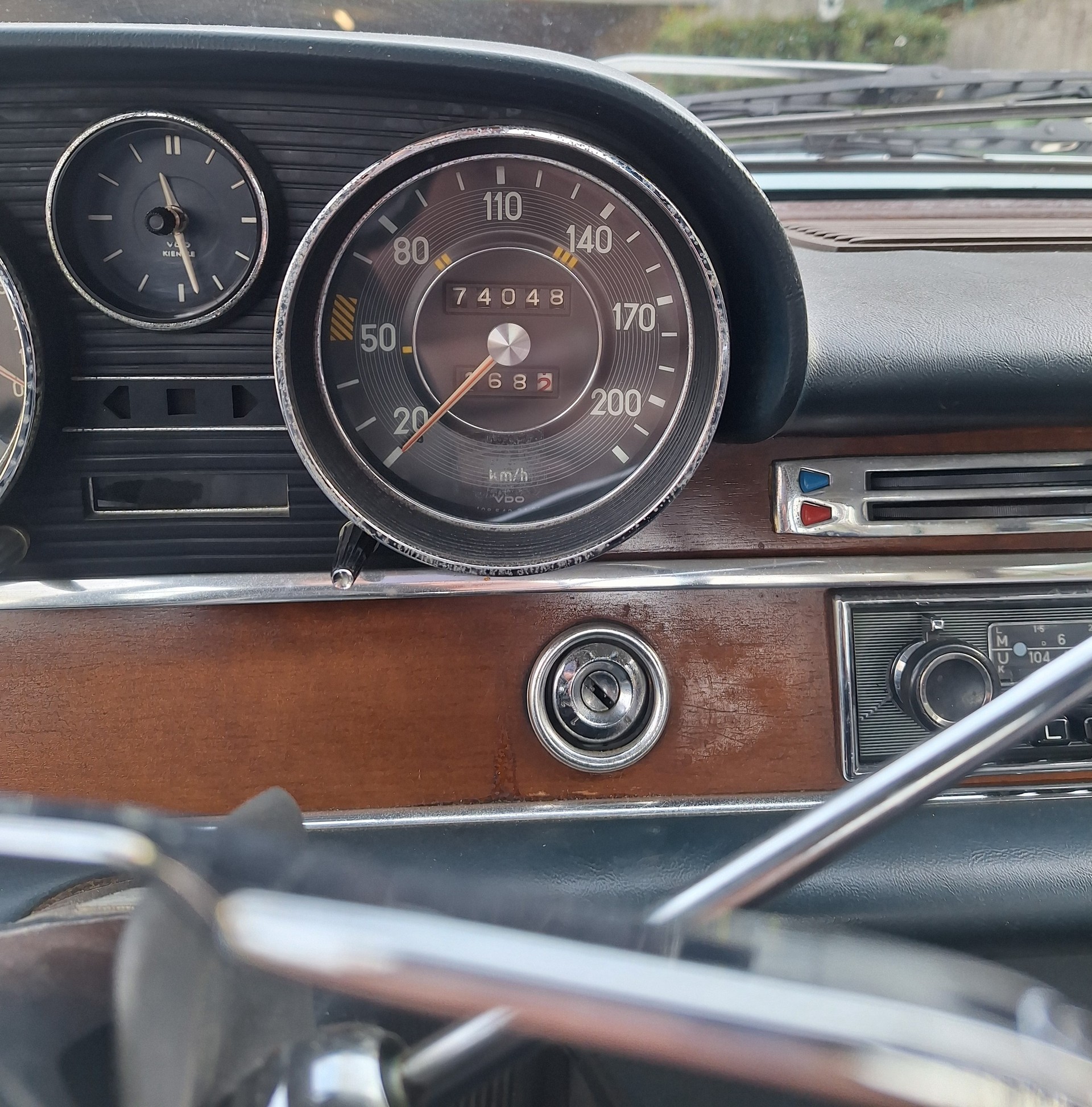 MERCEDES-BENZ 250 SE-image-7