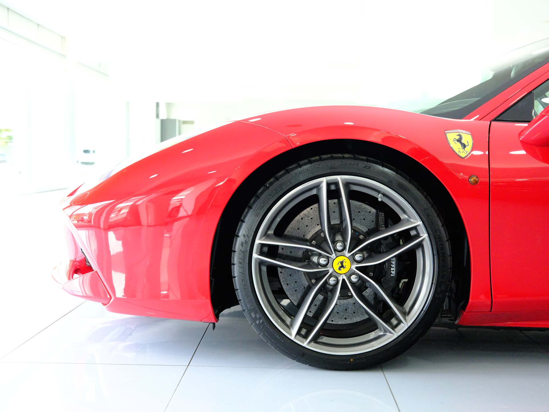 FERRARI 488 GTB 3.9 V8-image-6