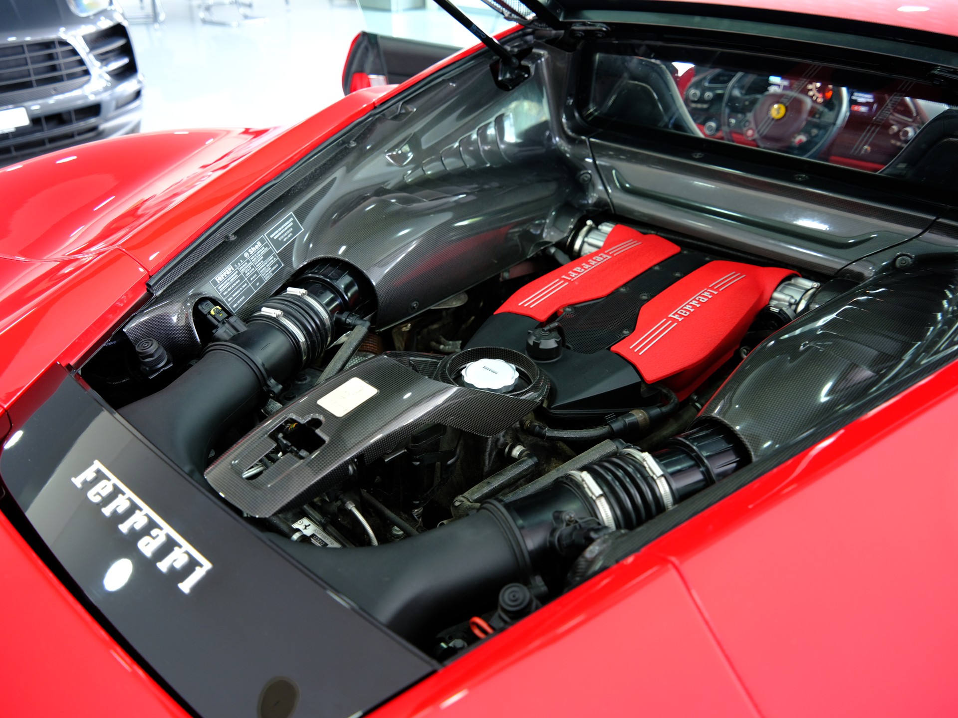 FERRARI 488 GTB 3.9 V8-image-13