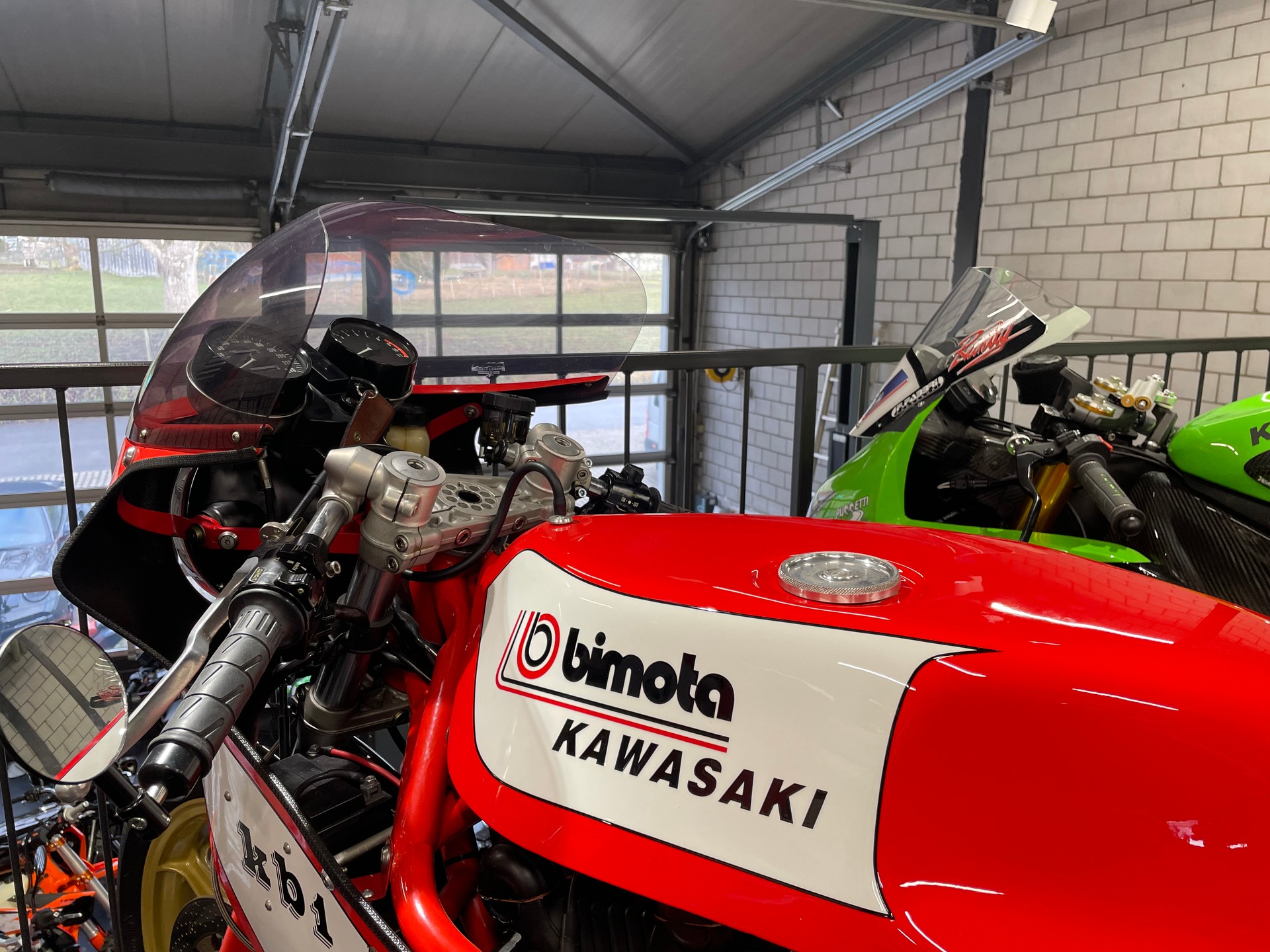 BIMOTA KB1-image-1
