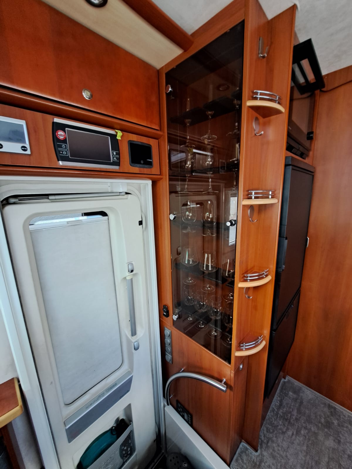 CONCORDE Charisma II 890M Bar Version-image-12