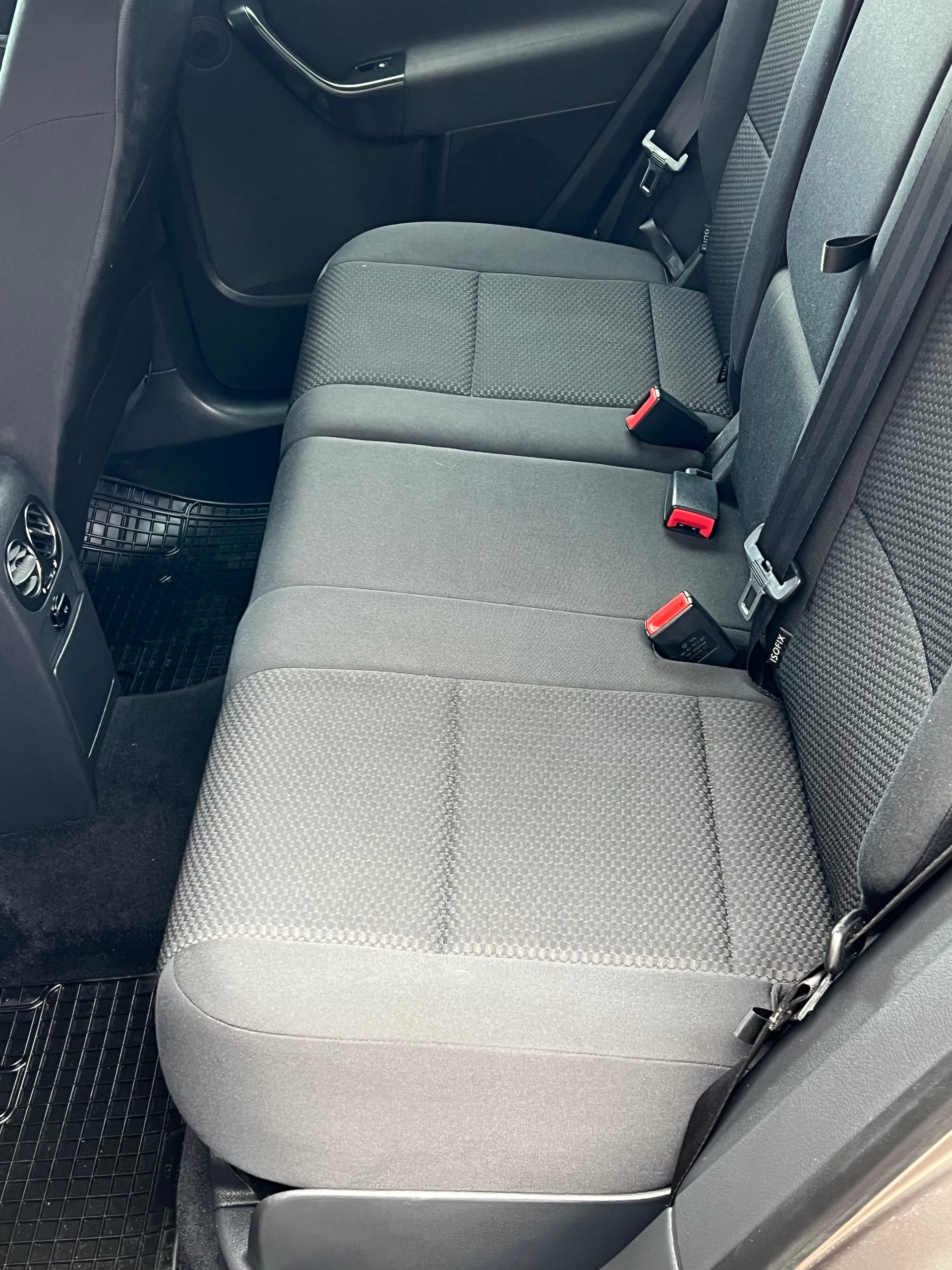 VW Golf Plus 2.0 TDI Trendline DSG-image-11