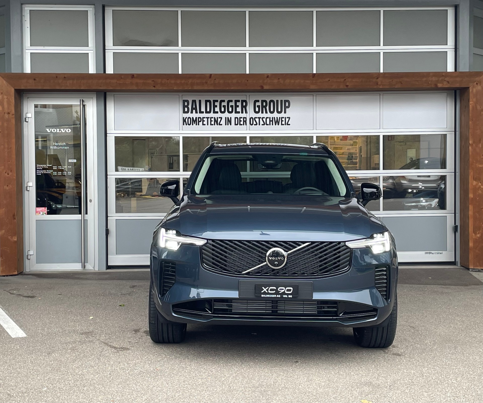 VOLVO XC90 2.0 T8 TE Ultra Dark eAWD-image-7