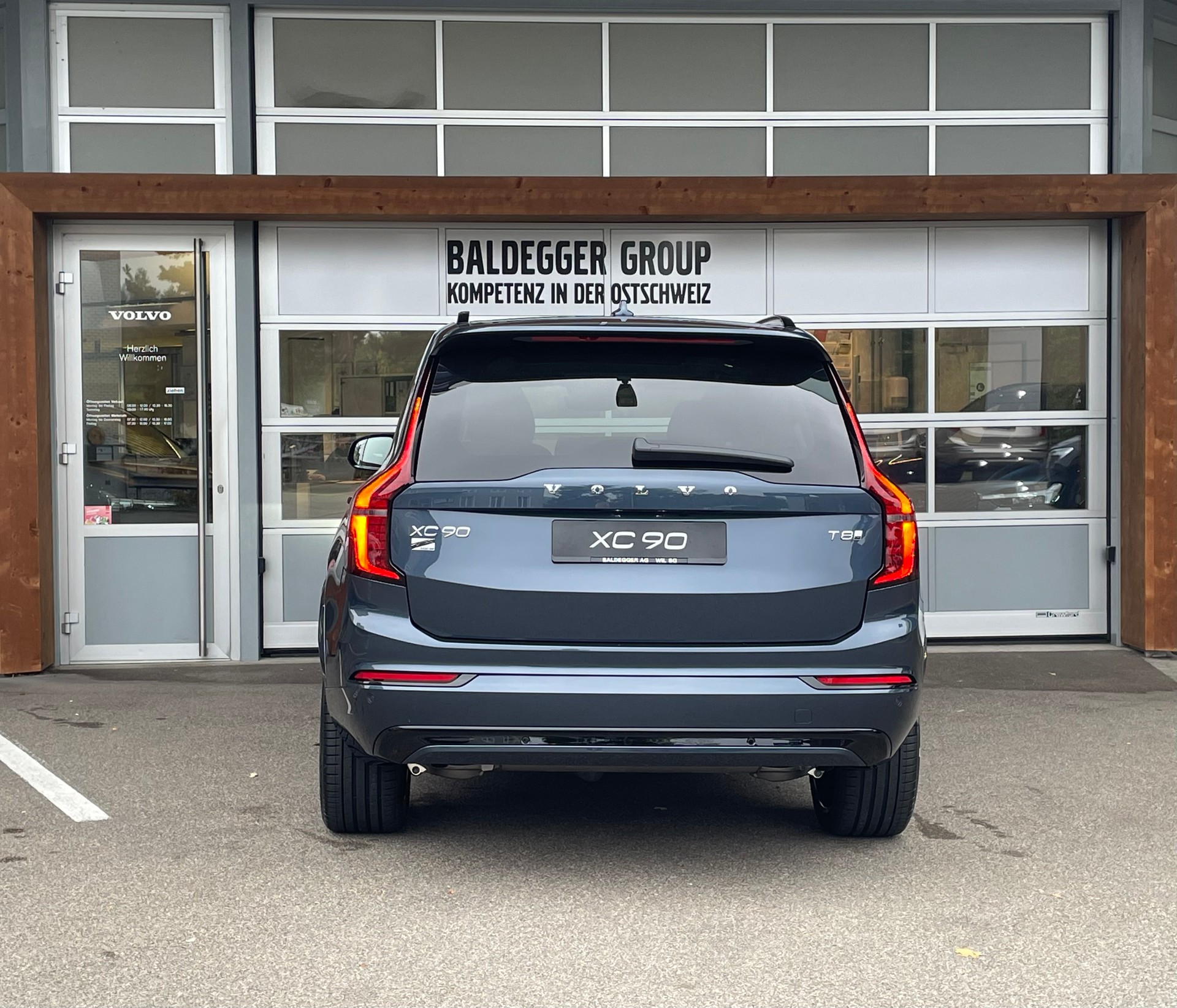 VOLVO XC90 2.0 T8 TE Ultra Dark eAWD-image-9