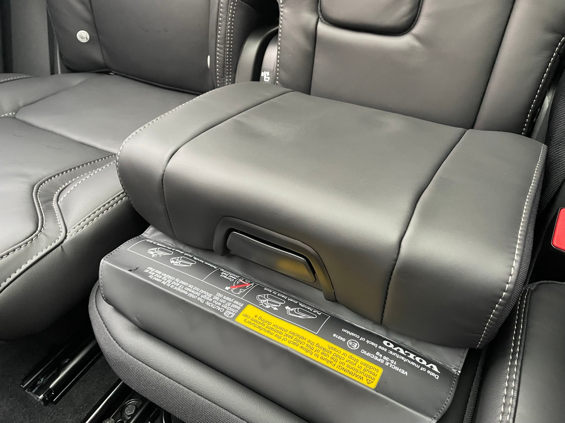 VOLVO XC90 2.0 T8 TE Ultra Dark eAWD-image-12