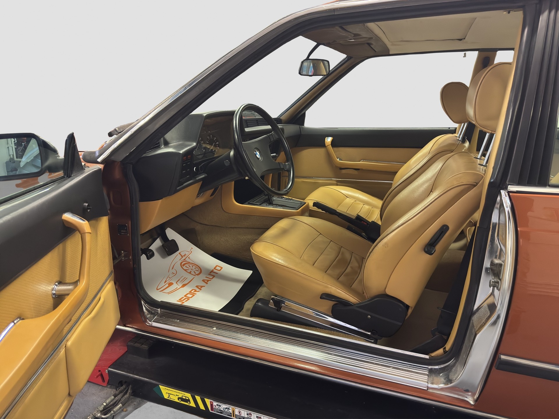 BMW 633-image-11