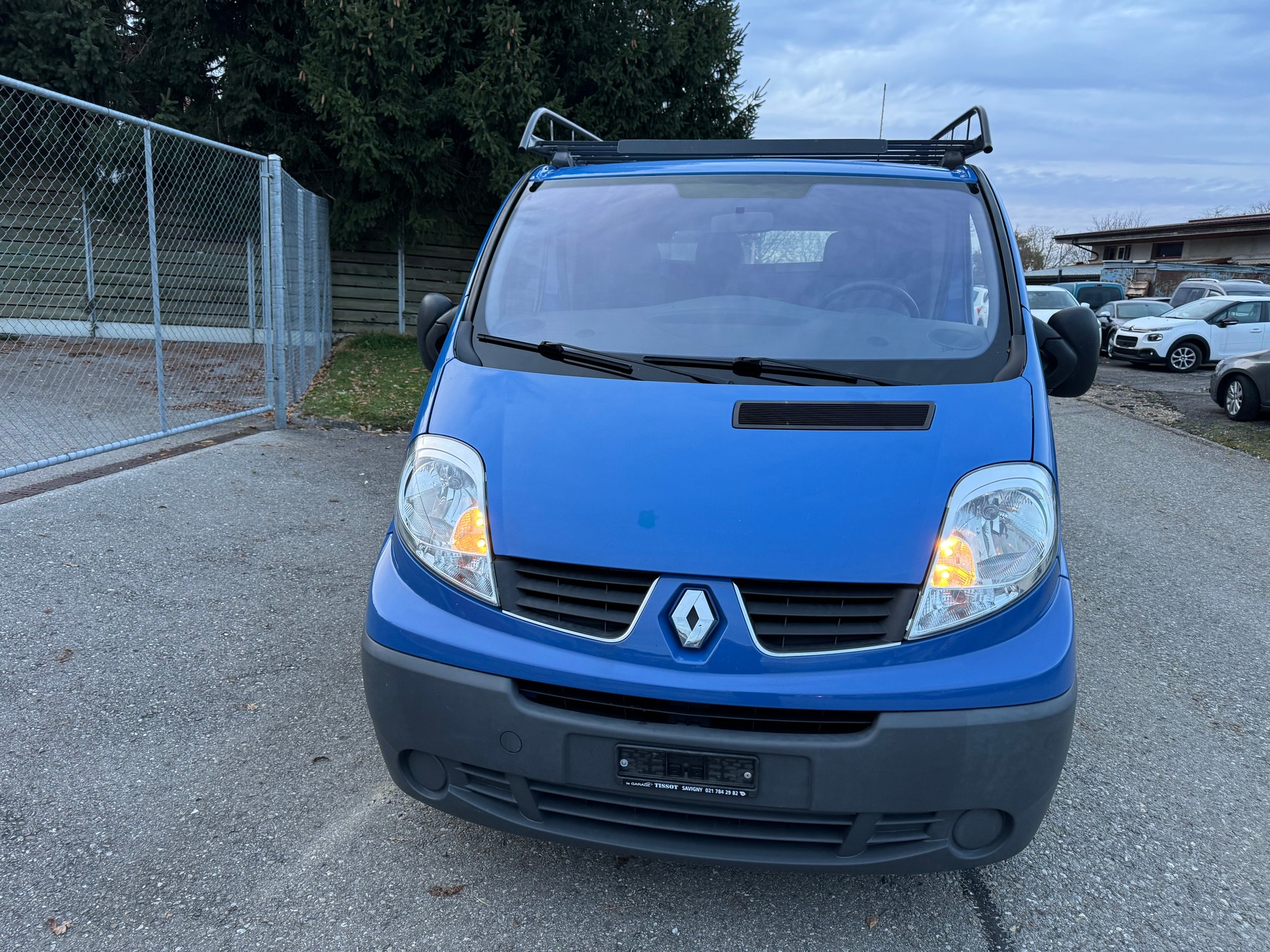 RENAULT Trafic 2.0 dCi 90 2.7t L1H1-image-1