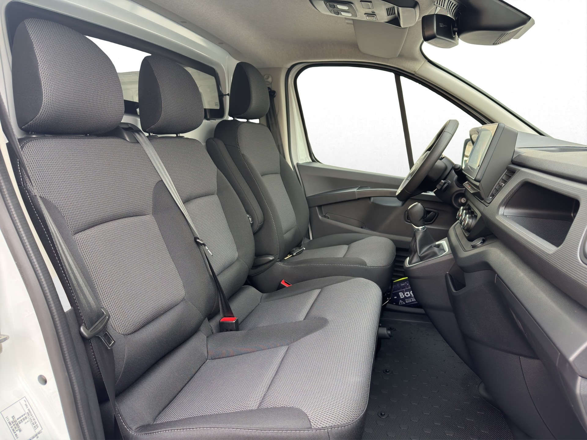 NISSAN Primastar dCi 150 3.0 L1H1 Acenta DCT-image-13