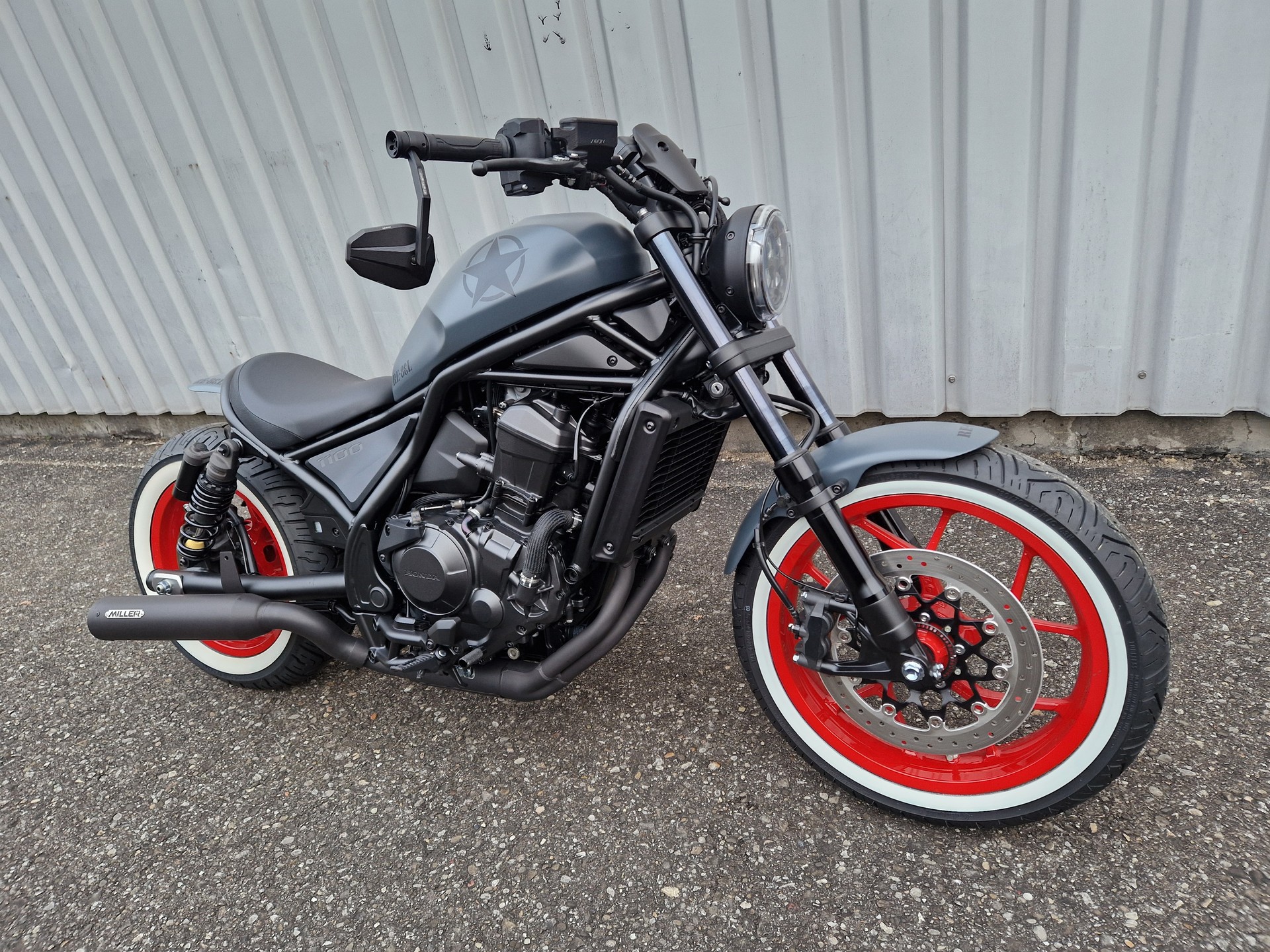 HONDA CMX 1100 Rebel-image-1