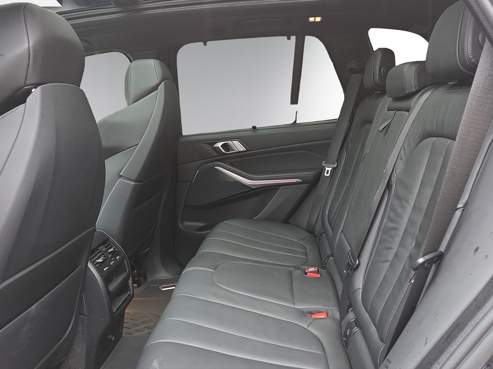 BMW X5 xDrive 48V 30d M Sport Steptronic-image-17
