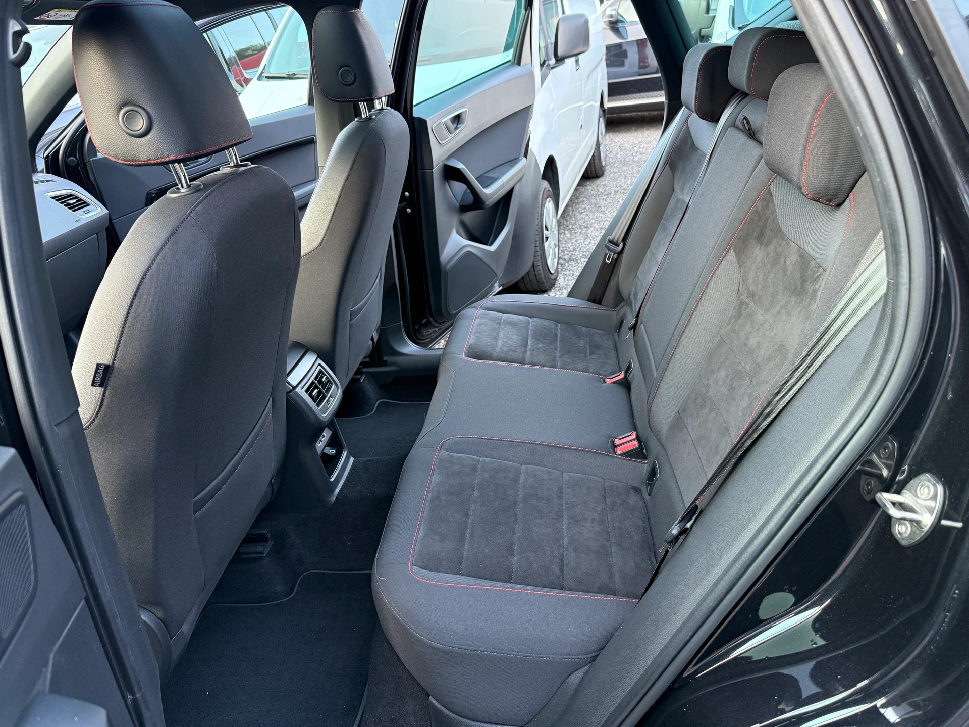 SEAT Ateca 2.0 TSI FR 4Drive DSG-image-9