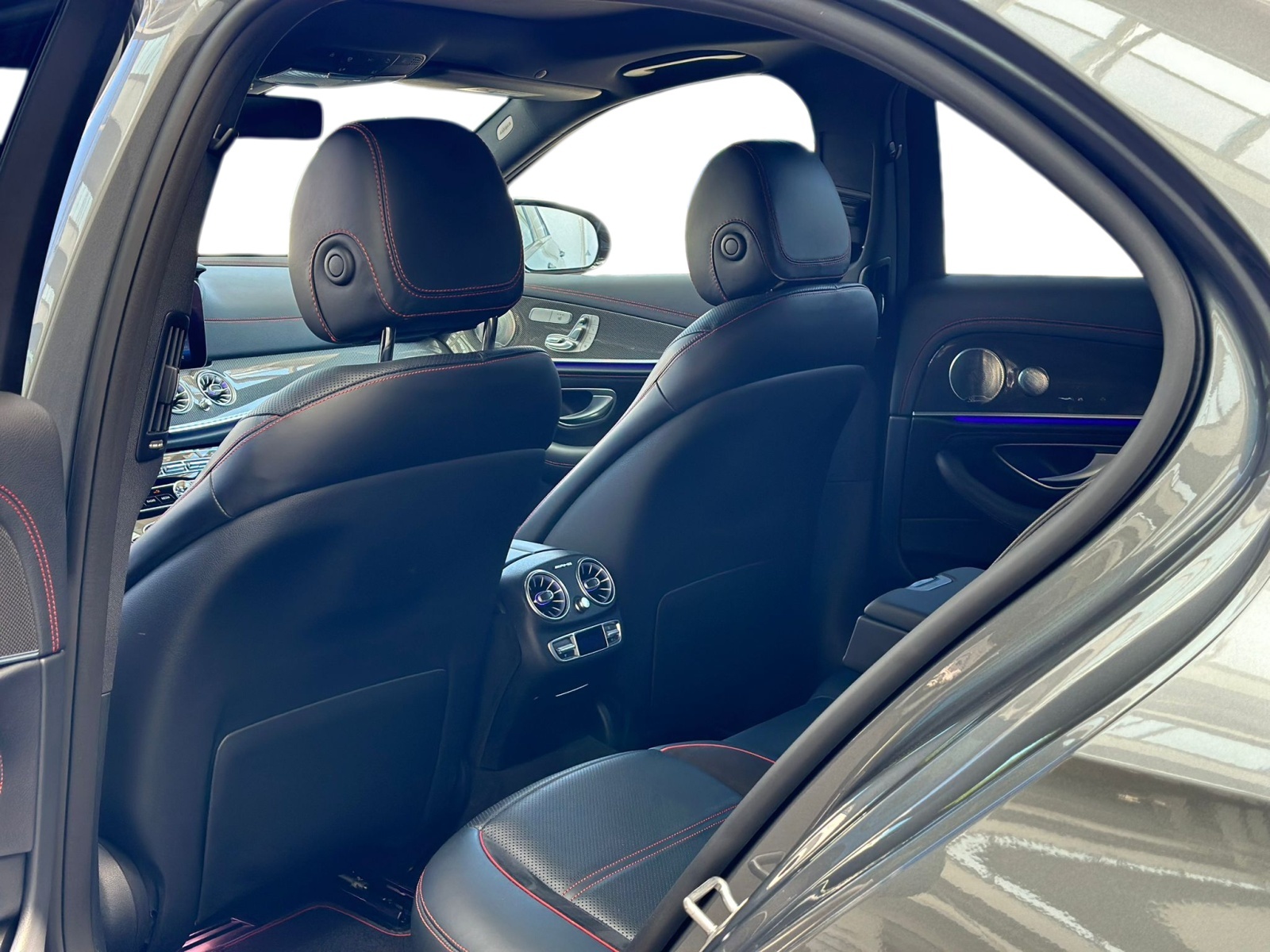 MERCEDES-BENZ E 43 AMG 4Matic 9G-Tronic-image-23