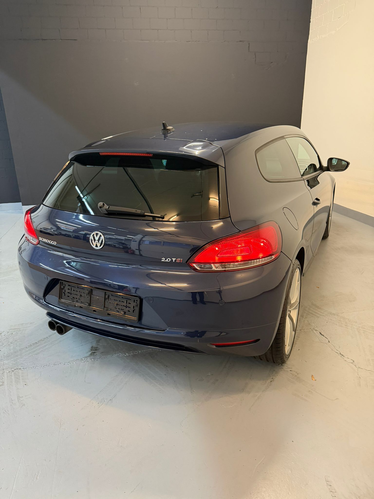 VW Scirocco 2.0 TSI Team DSG ***CH - Fahrzeug*** ''19 Zoll Orginal VW Felgen''-image-5