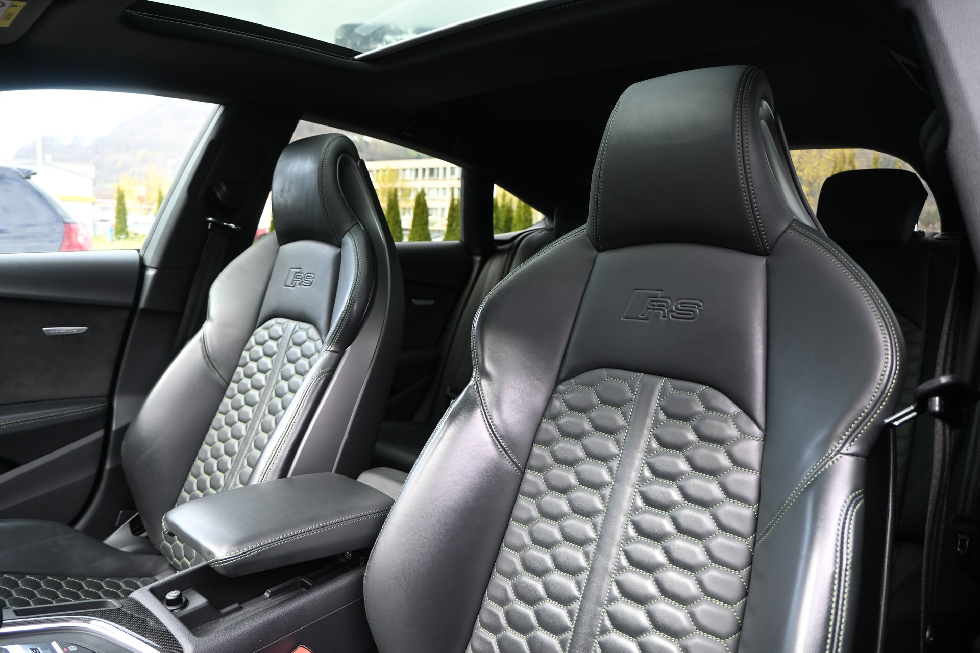AUDI RS5 Sportback 2.9 TFSI Quattro tiptronic AB SEVICE UND MFK sowie CH Fahrzeug TOP ANGEBOT TOP GEPFLEGT!!!!!!-image-12