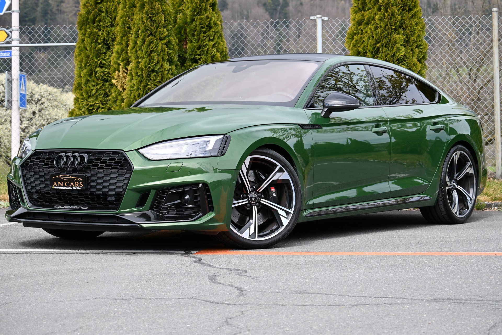 AUDI RS5 Sportback 2.9 TFSI Quattro tiptronic AB SEVICE UND MFK sowie CH Fahrzeug TOP ANGEBOT TOP GEPFLEGT!!!!!!
