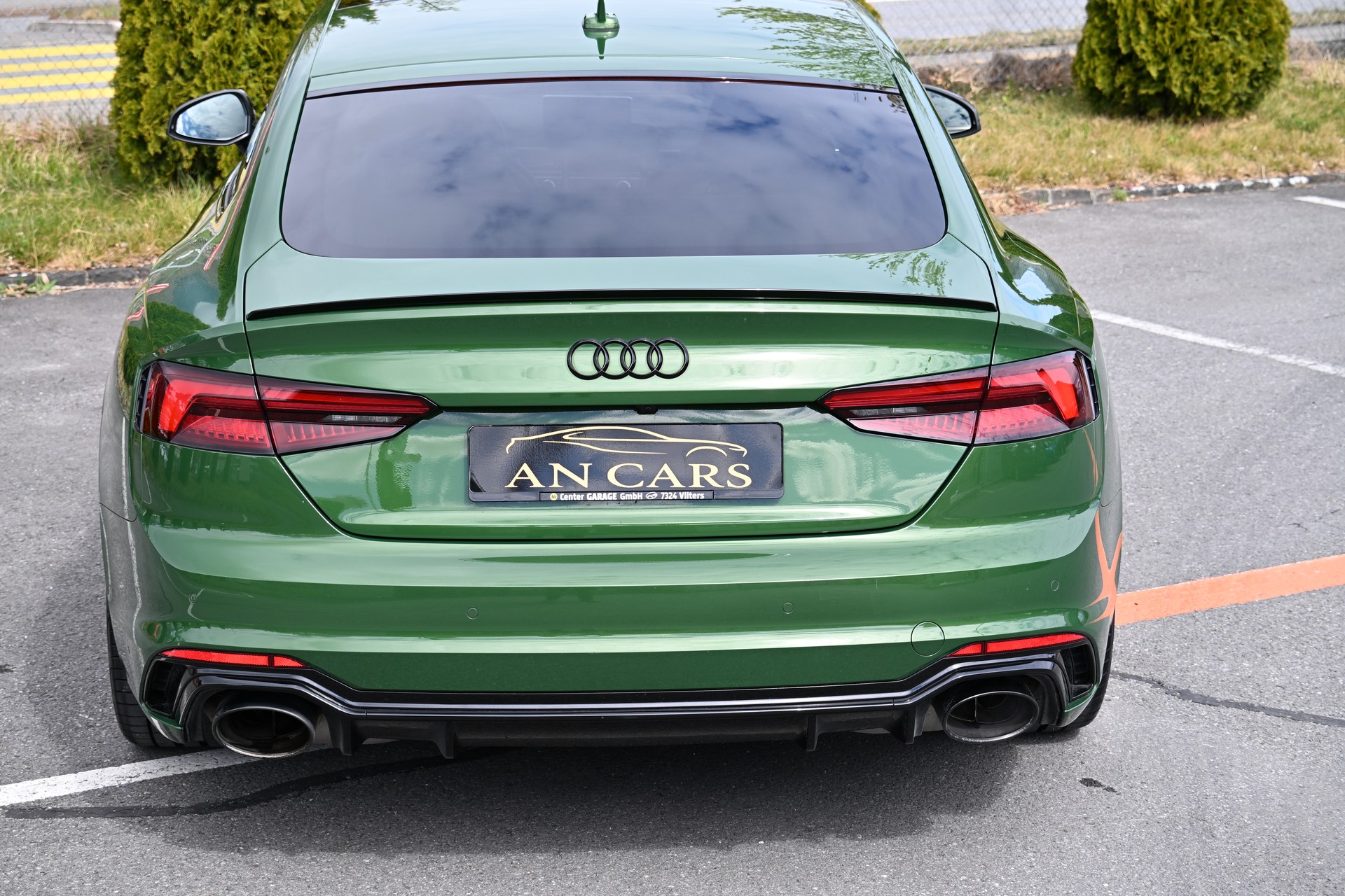AUDI RS5 Sportback 2.9 TFSI Quattro tiptronic AB SEVICE UND MFK sowie CH Fahrzeug TOP ANGEBOT TOP GEPFLEGT!!!!!!-image-4
