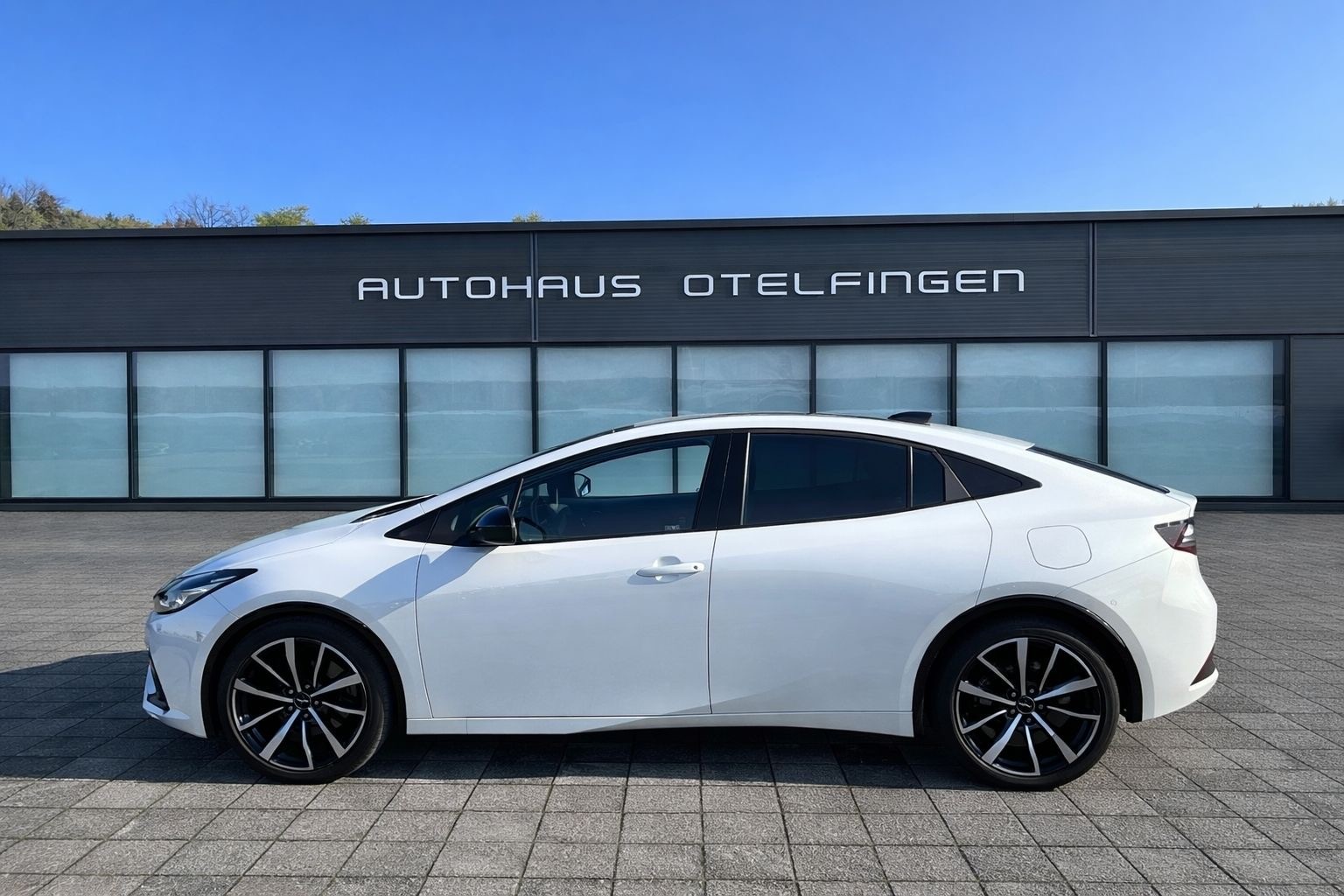 TOYOTA Prius 2.0 Plug-In-Hybrid Premium