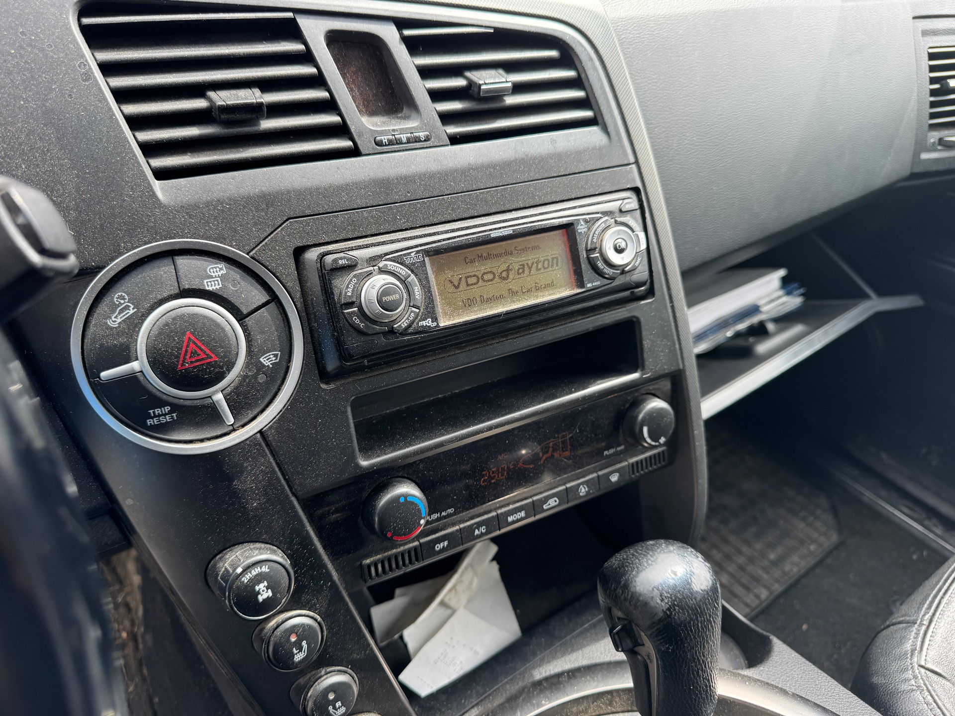 KGM-SsangYong Kyron 270 Xdi 4WD Comfort Automatic-image-5
