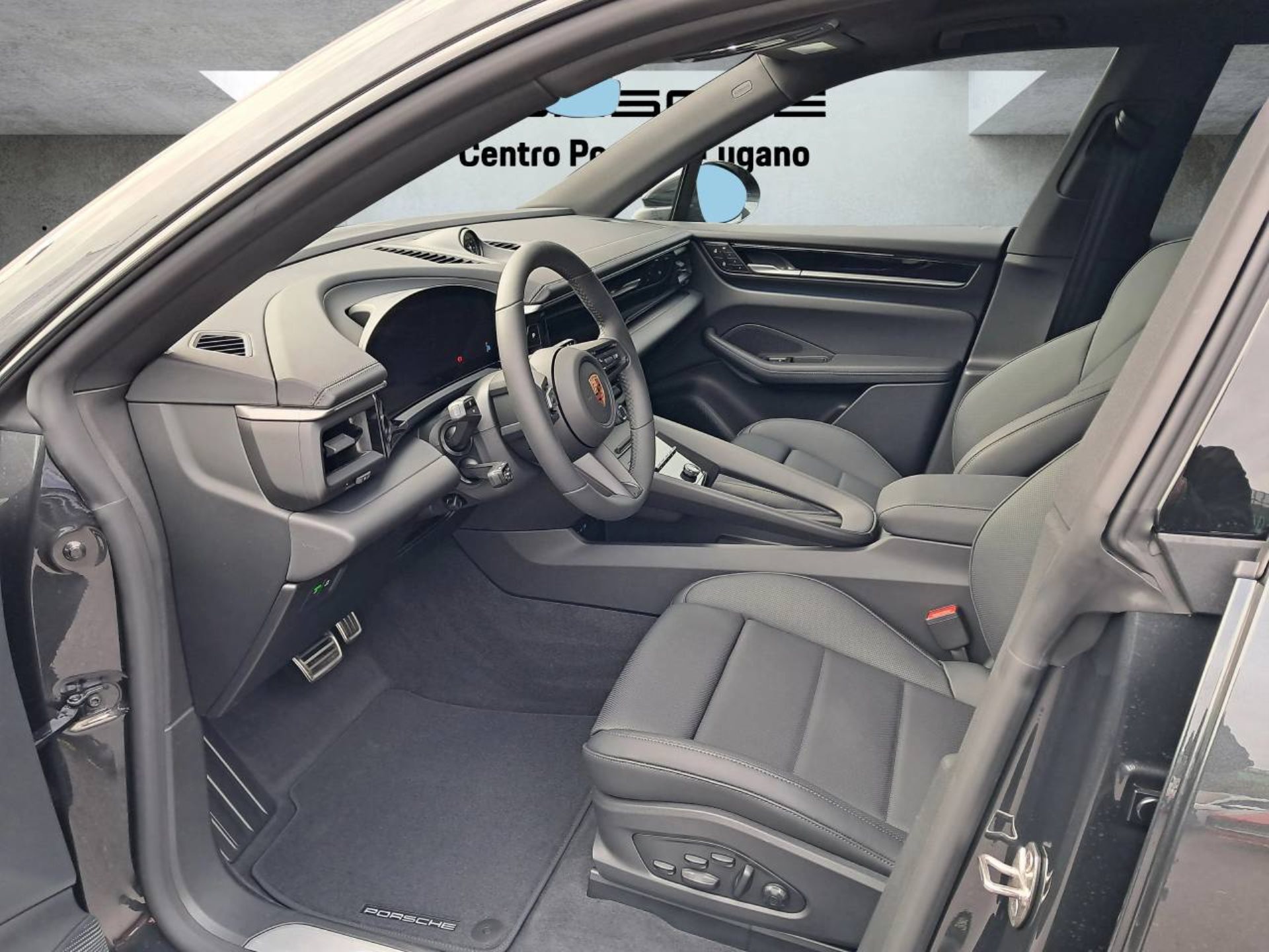 PORSCHE Macan 4S-image-14