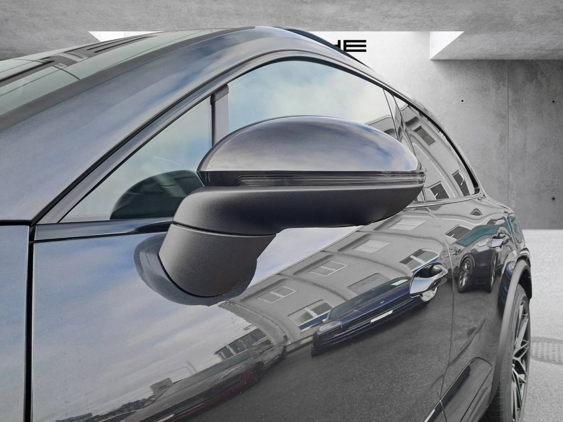 PORSCHE Macan 4S-image-9