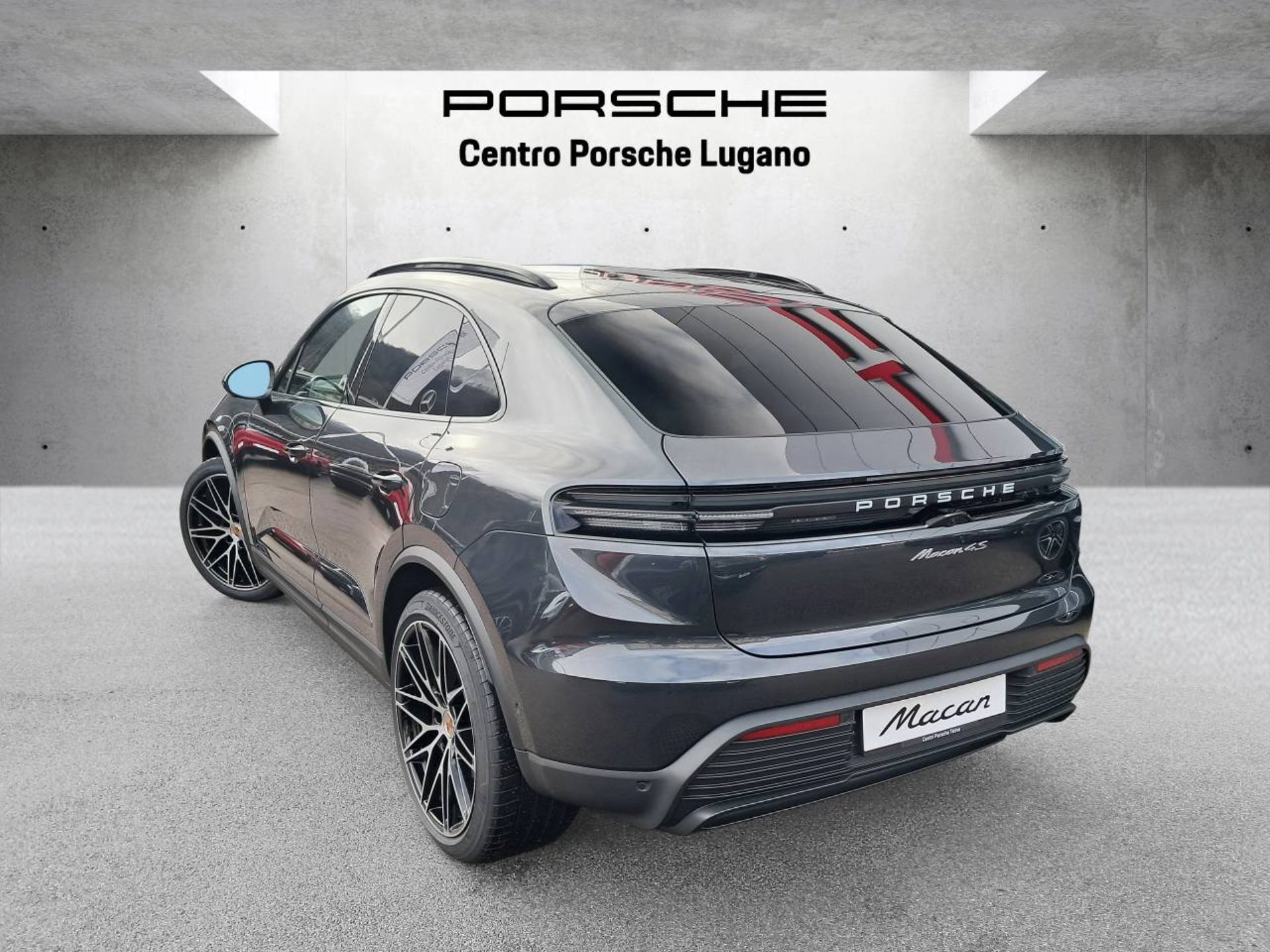 PORSCHE Macan 4S-image-6