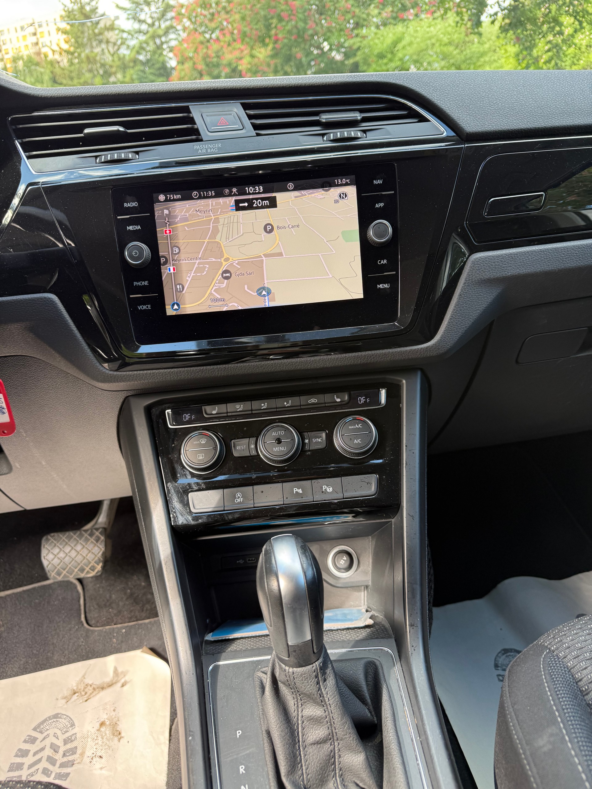 VW Touran 2.0 TDI BlueMotion Technology Comfortline DSG-image-11