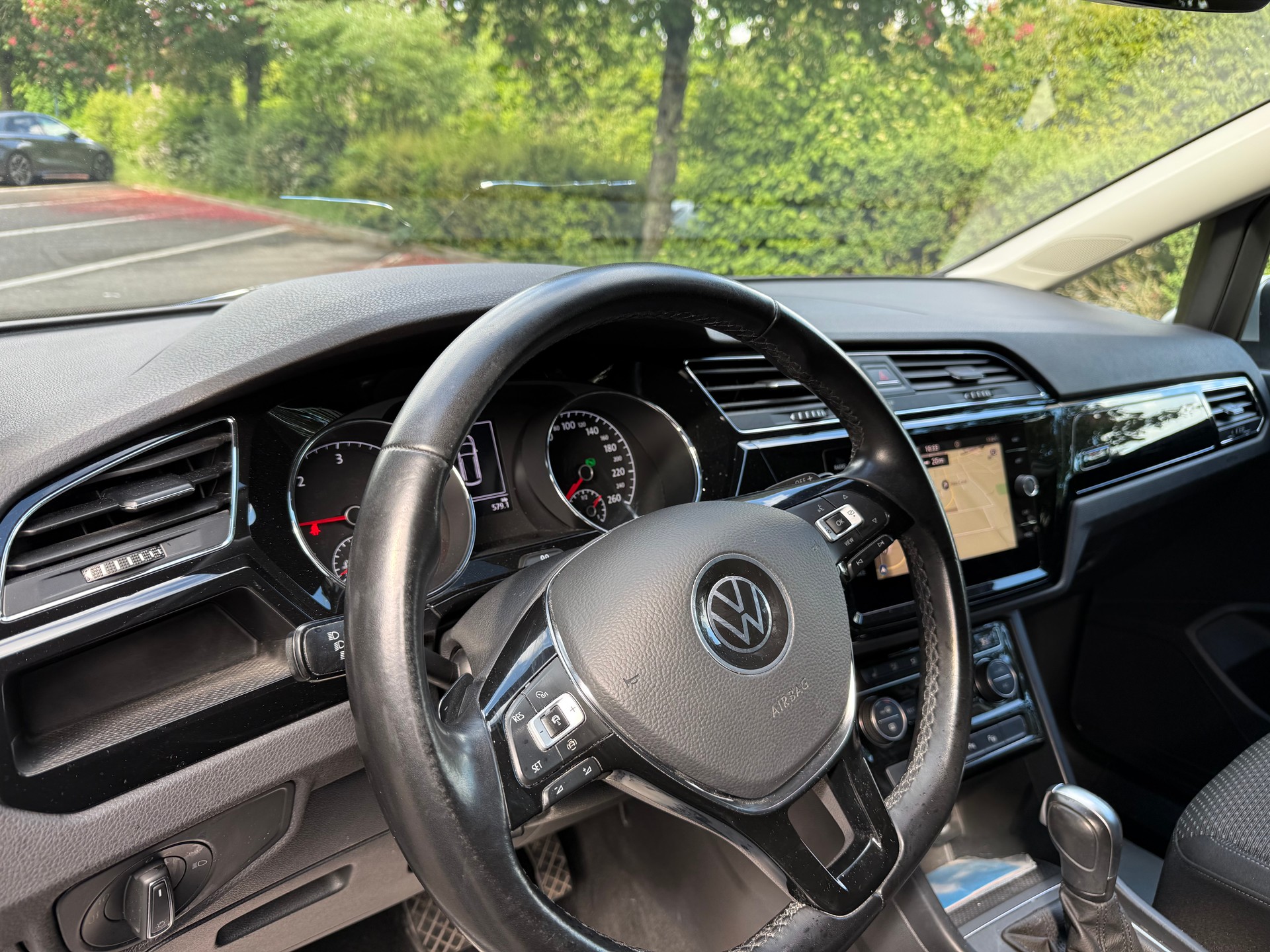 VW Touran 2.0 TDI BlueMotion Technology Comfortline DSG-image-8
