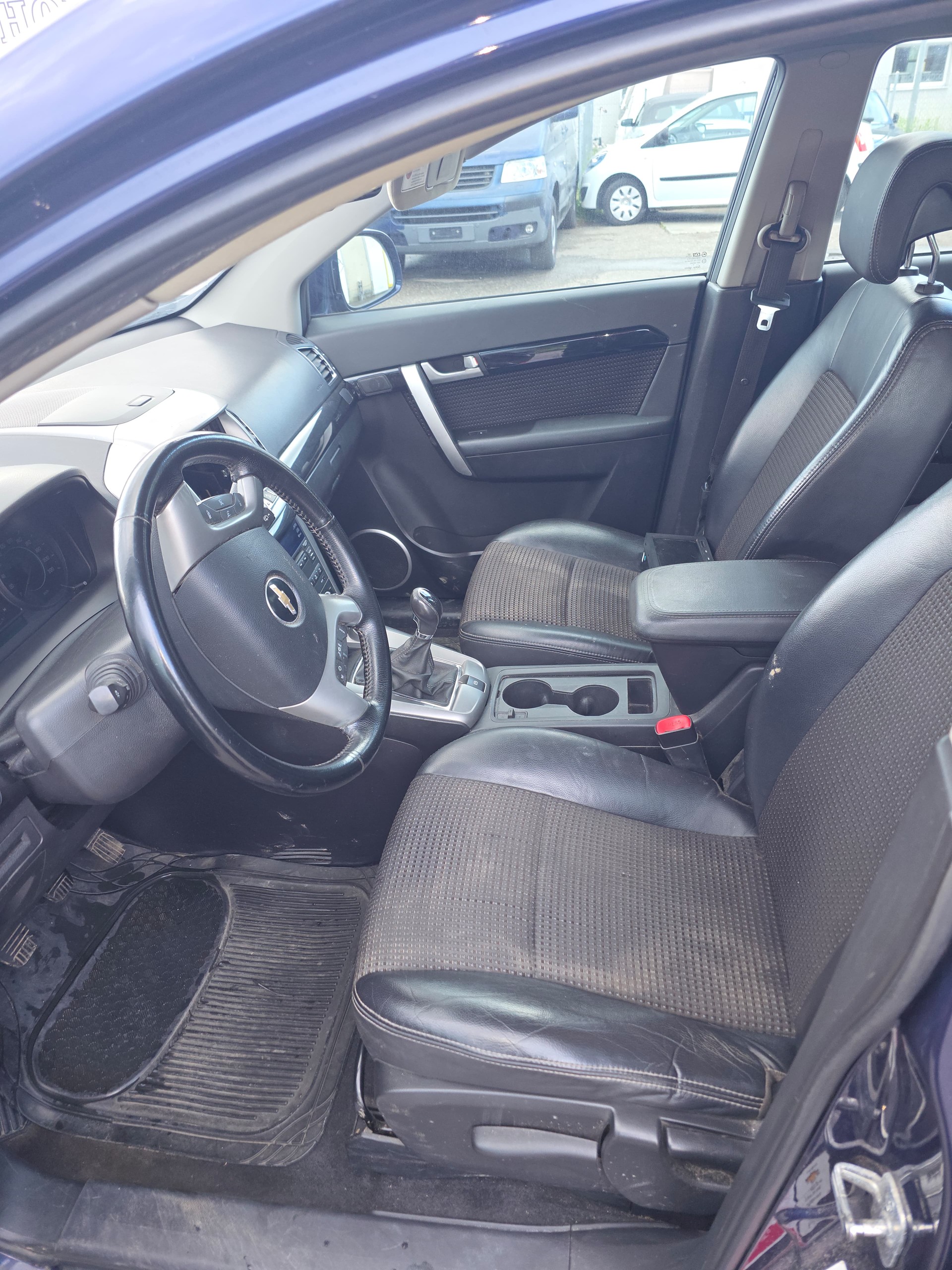 CHEVROLET Captiva 2.2 VCDi LT 4WD-image-6