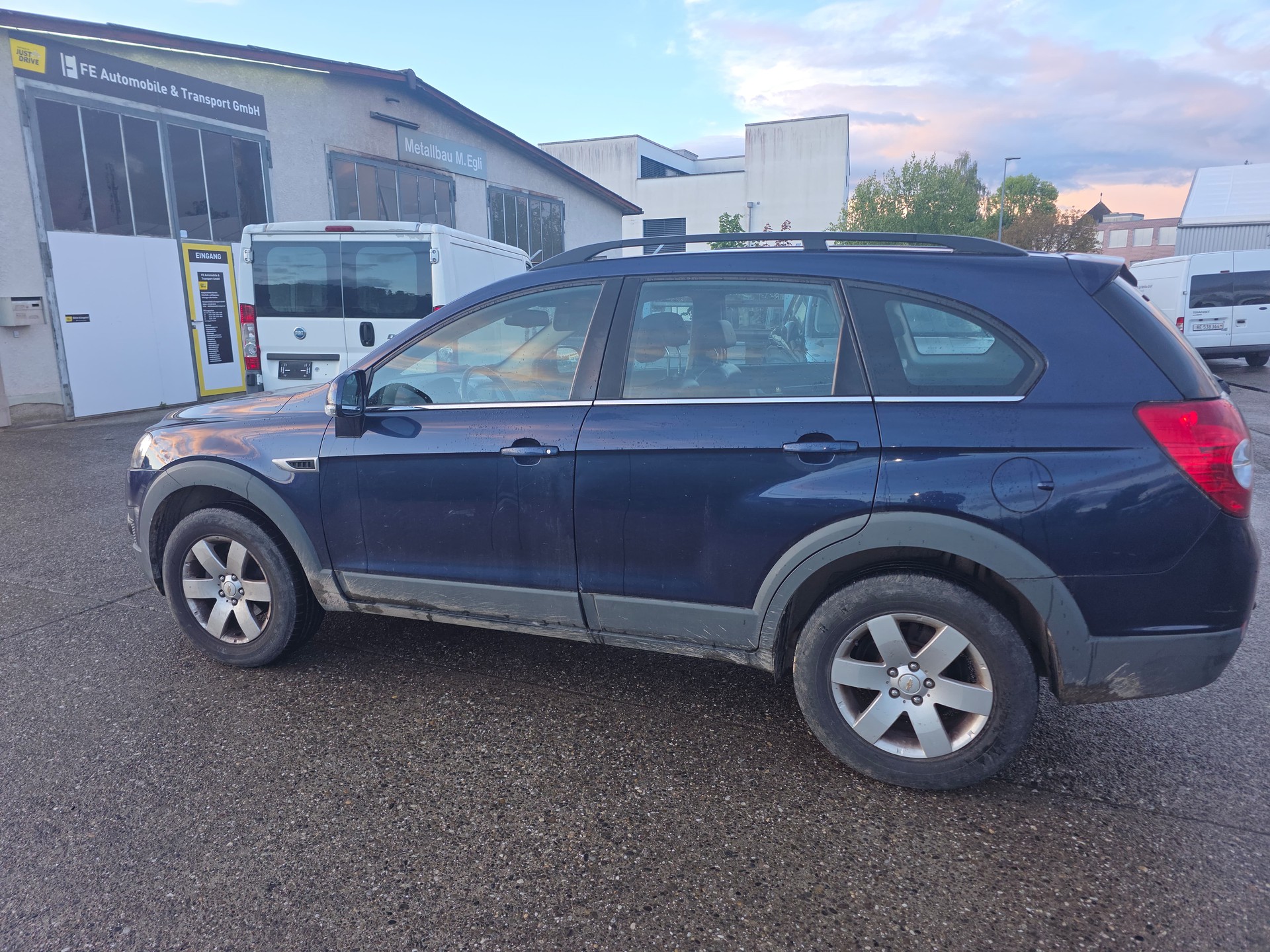 CHEVROLET Captiva 2.2 VCDi LT 4WD-image-11