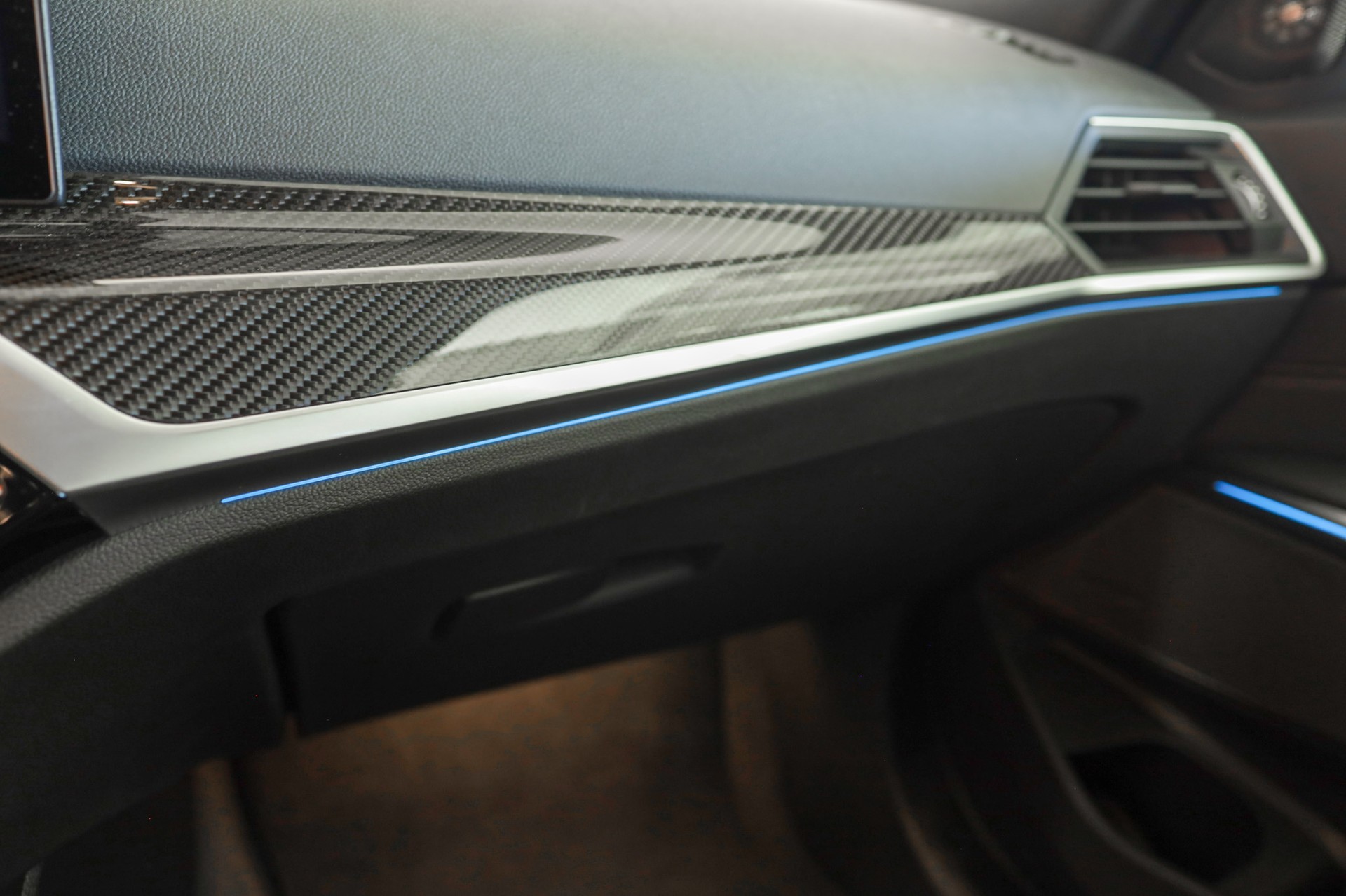 BMW M3 Competition-image-18