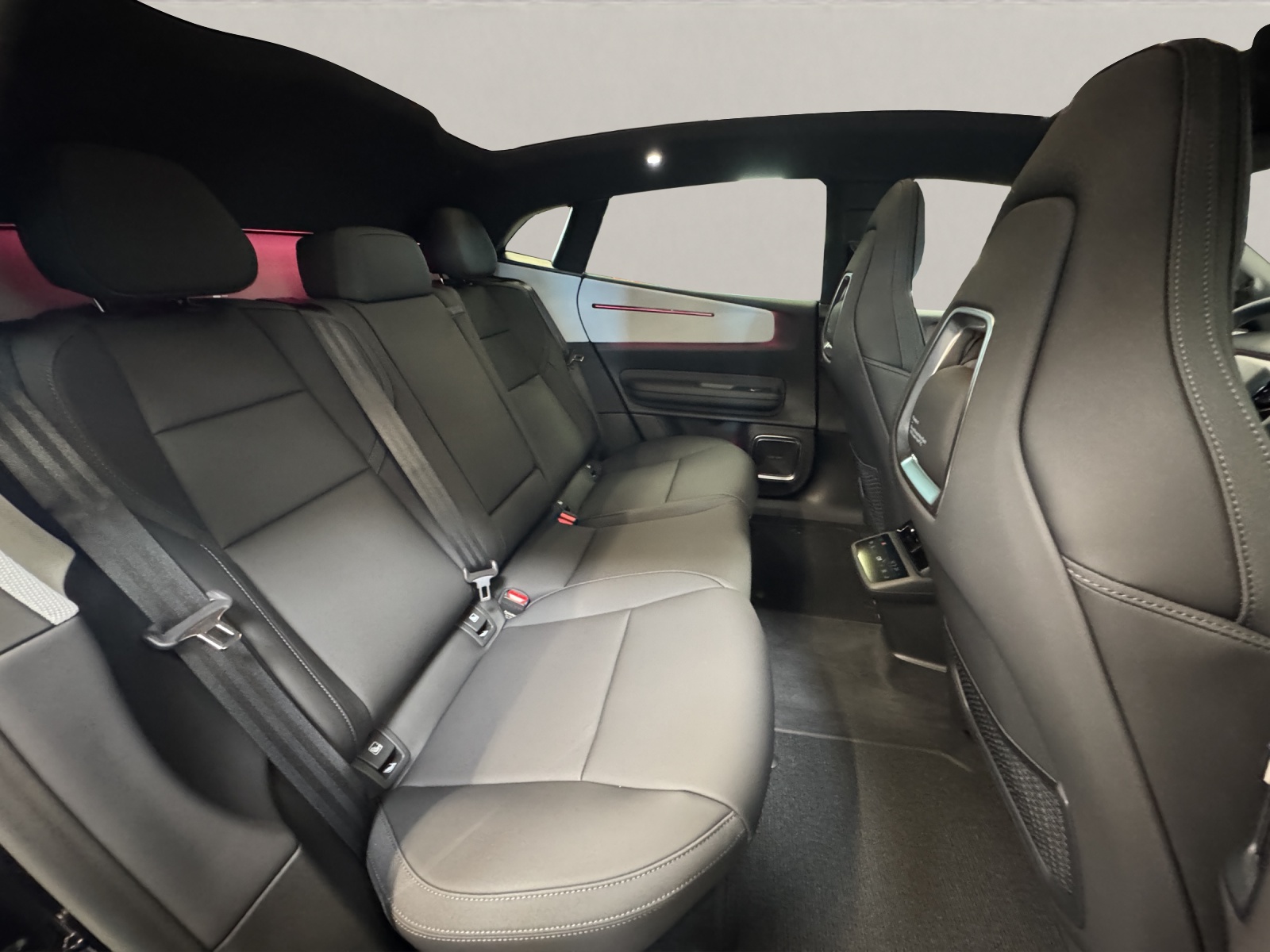 POLESTAR 4 Long Range Single Motor Prime-image-14