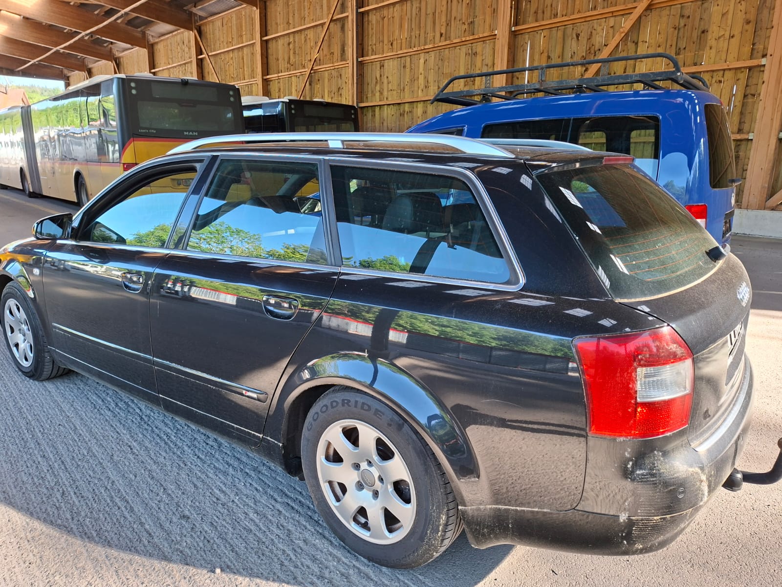 AUDI A4 2.5 TDI quattro trois vehcule a vendre-image-16
