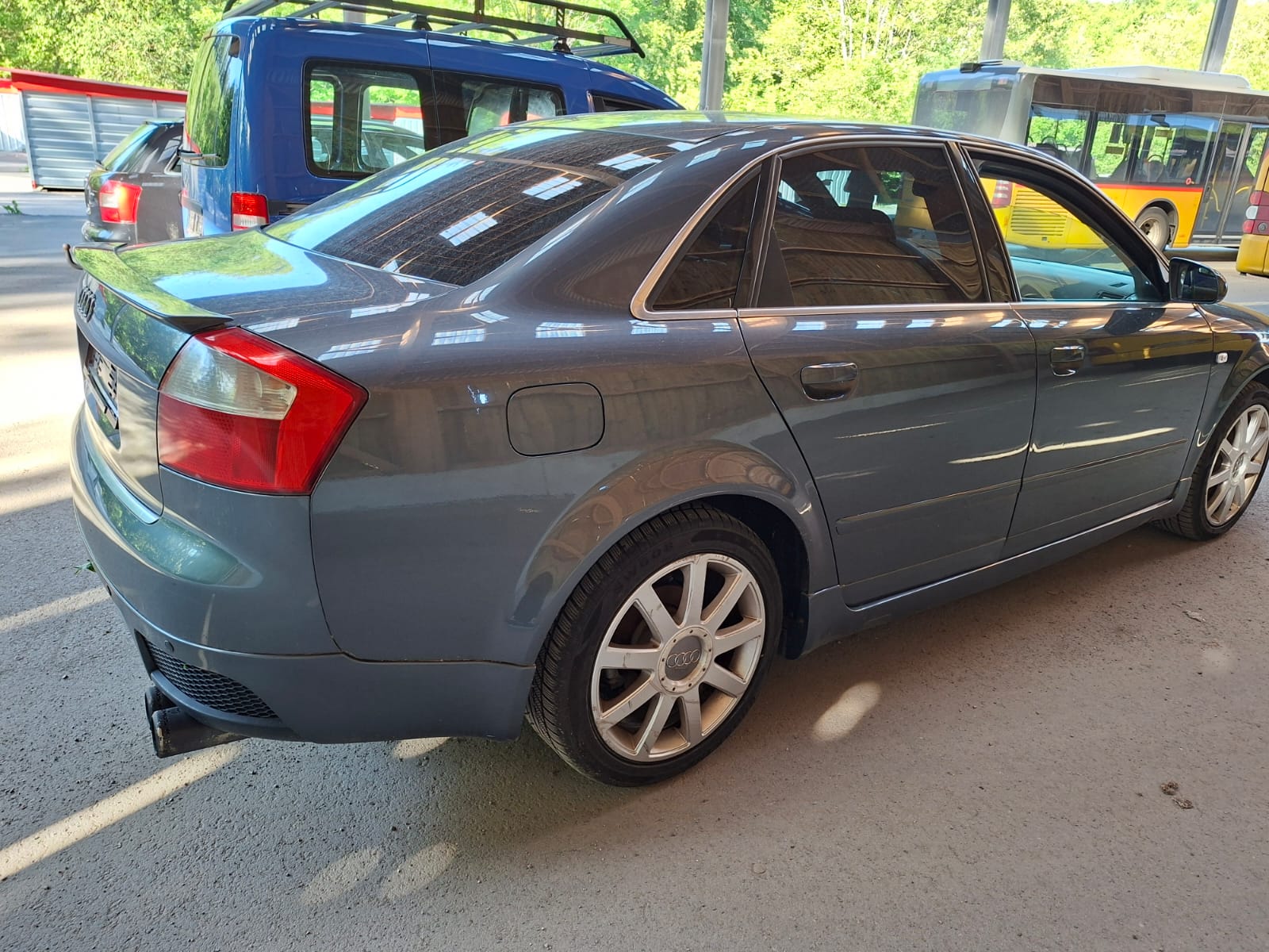 AUDI A4 2.5 TDI quattro trois vehcule a vendre-image-22