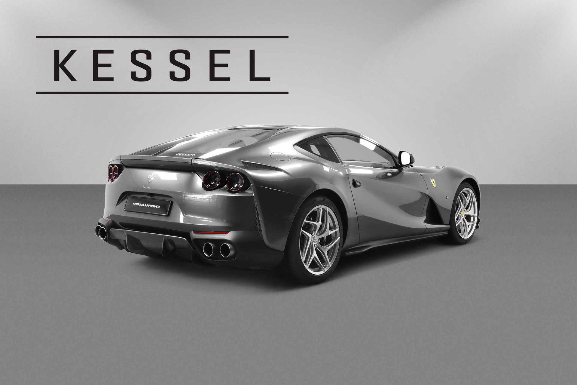 FERRARI 812 Superfast-image-6