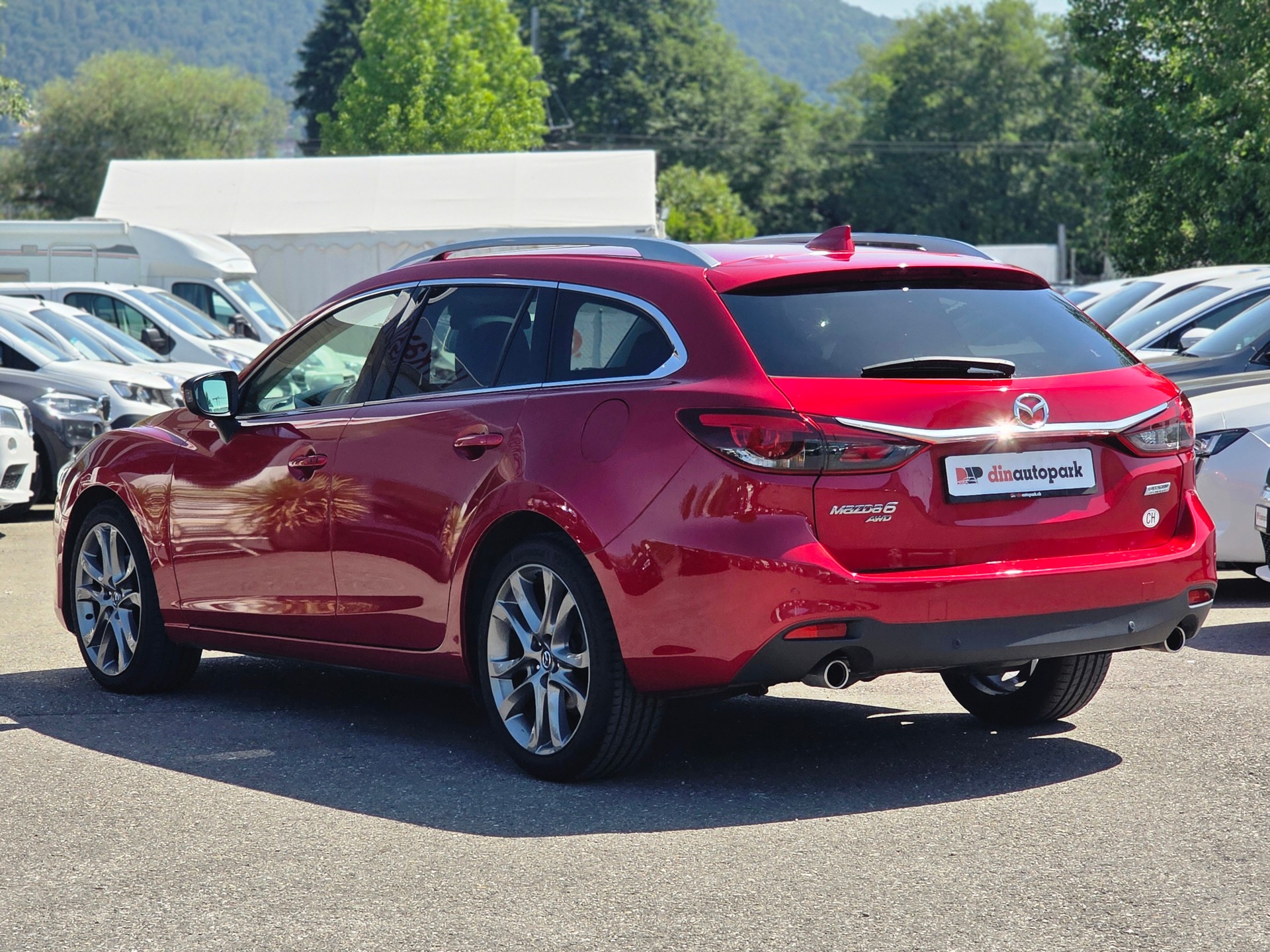 MAZDA 6 SW 2.2 D Revolution AWD Automatic Skyactive-D * CH-Fahrzeug *-image-5