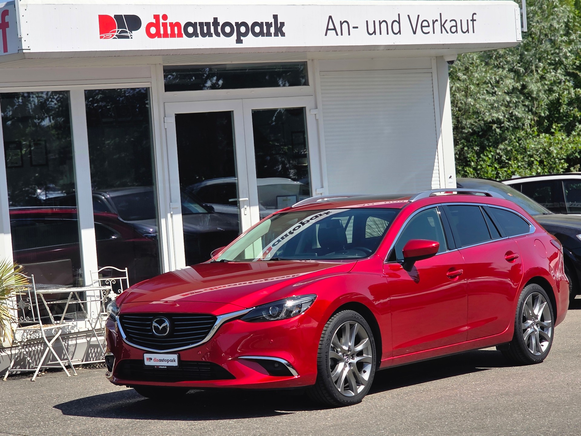 MAZDA 6 SW 2.2 D Revolution AWD Automatic Skyactive-D * CH-Fahrzeug *