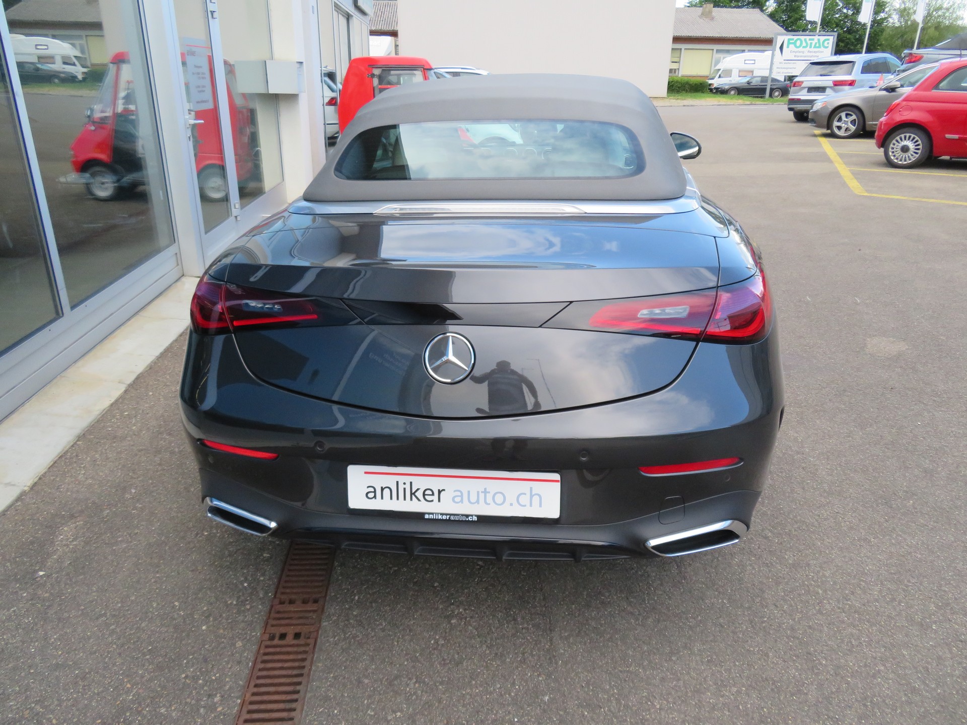 MERCEDES-BENZ CLE 200 Cabrio 4Matic 9G-Tronic-image-3
