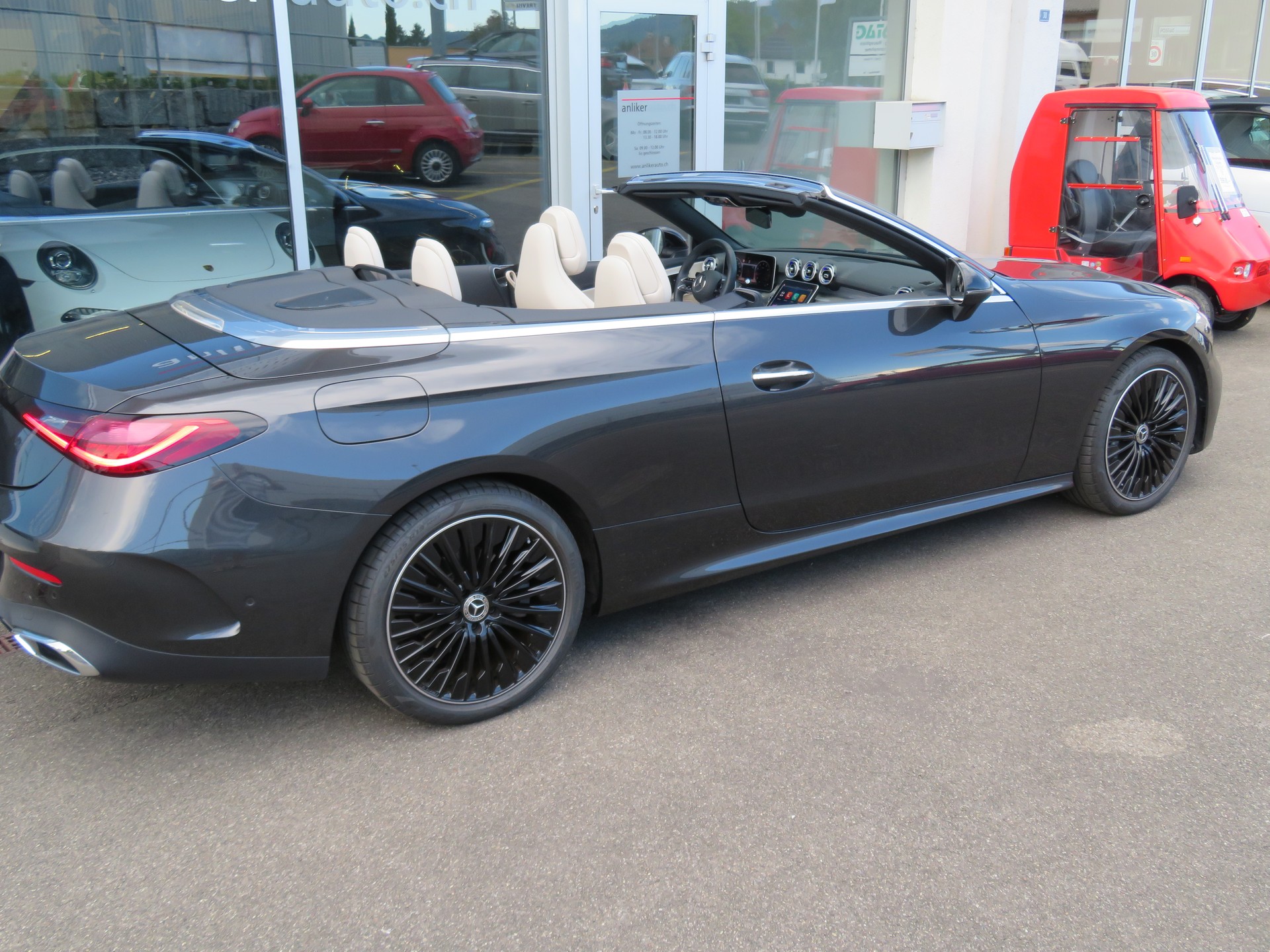 MERCEDES-BENZ CLE 200 Cabrio 4Matic 9G-Tronic-image-6