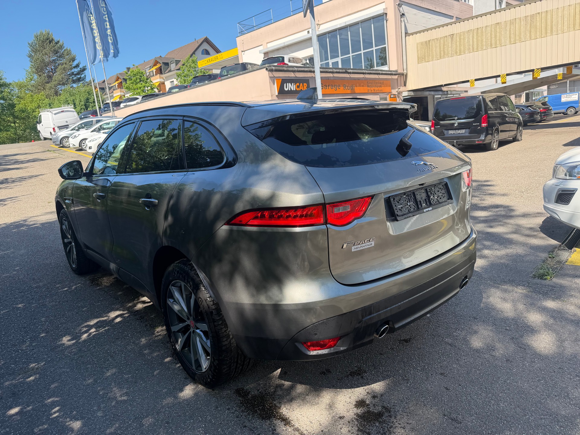 JAGUAR F-Pace 25d Portfolio AWD Automatik-image-5
