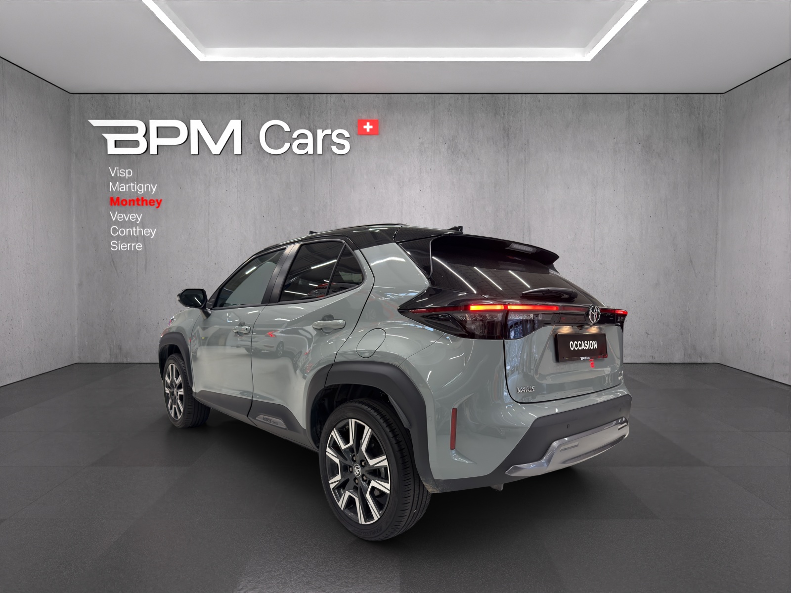 TOYOTA Yaris Cross 1.5 Premier Edition AWDi e-CVT-image-5