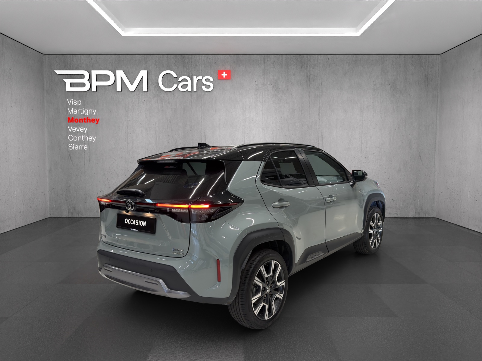 TOYOTA Yaris Cross 1.5 Premier Edition AWDi e-CVT-showroom-element-3