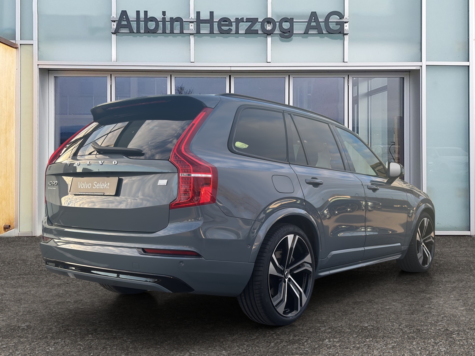 VOLVO XC90 2.0 T8 TE Ultimate Dark 7P. eAWD-showroom-element-3