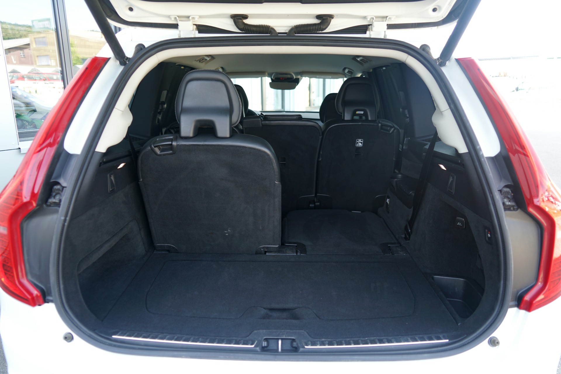 VOLVO XC90 D5 AWD Inscription Geartronic (CH)-image-12