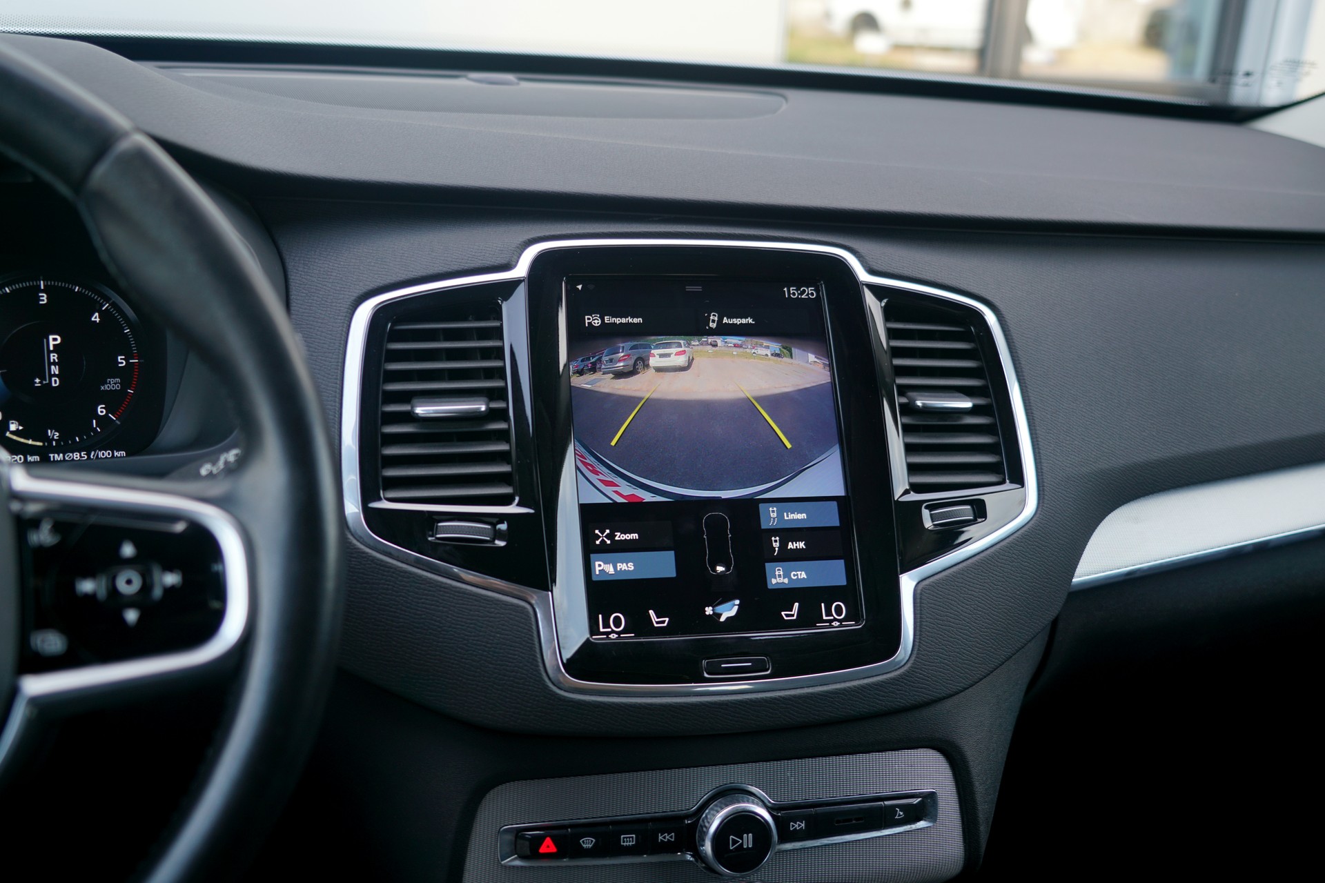 VOLVO XC90 D5 AWD Inscription Geartronic (CH)-image-8