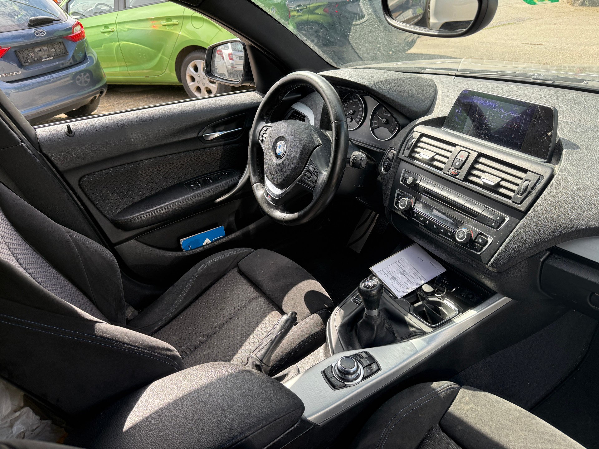 BMW 120d xDrive-image-9