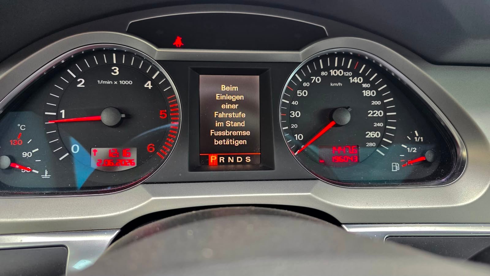 AUDI A6 Limousine 3.0 V6 TDI quattro-image-14