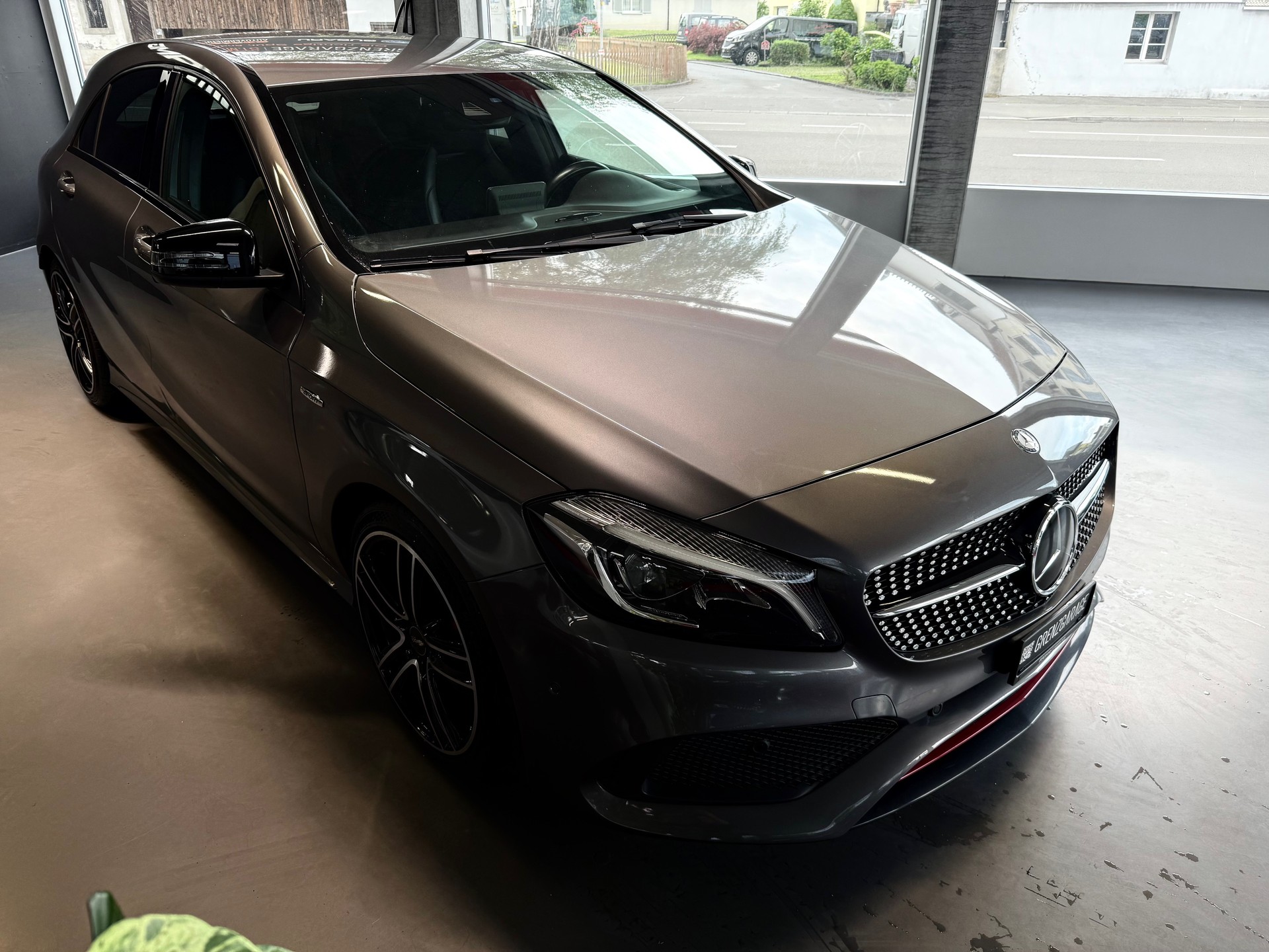 MERCEDES-BENZ A 250 Sport 4Matic 7G-DCT-showroom-element-1